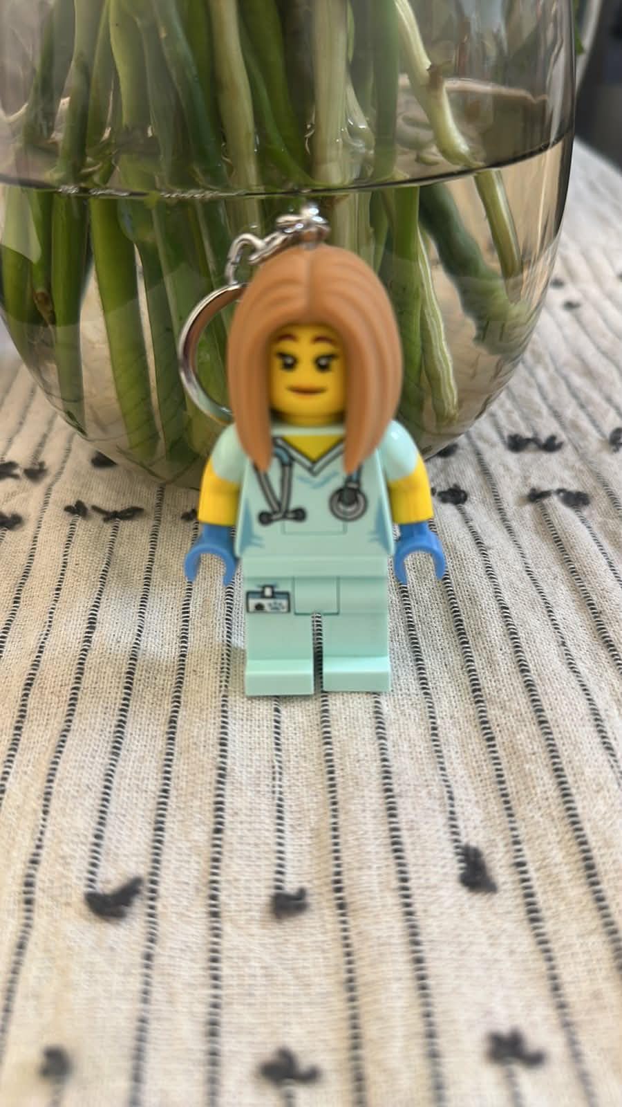LEGO City Keychain Light - Veterinarian/Nurse (KE156H), Extra-Large 3 Inch Tall Figure customer photo 1