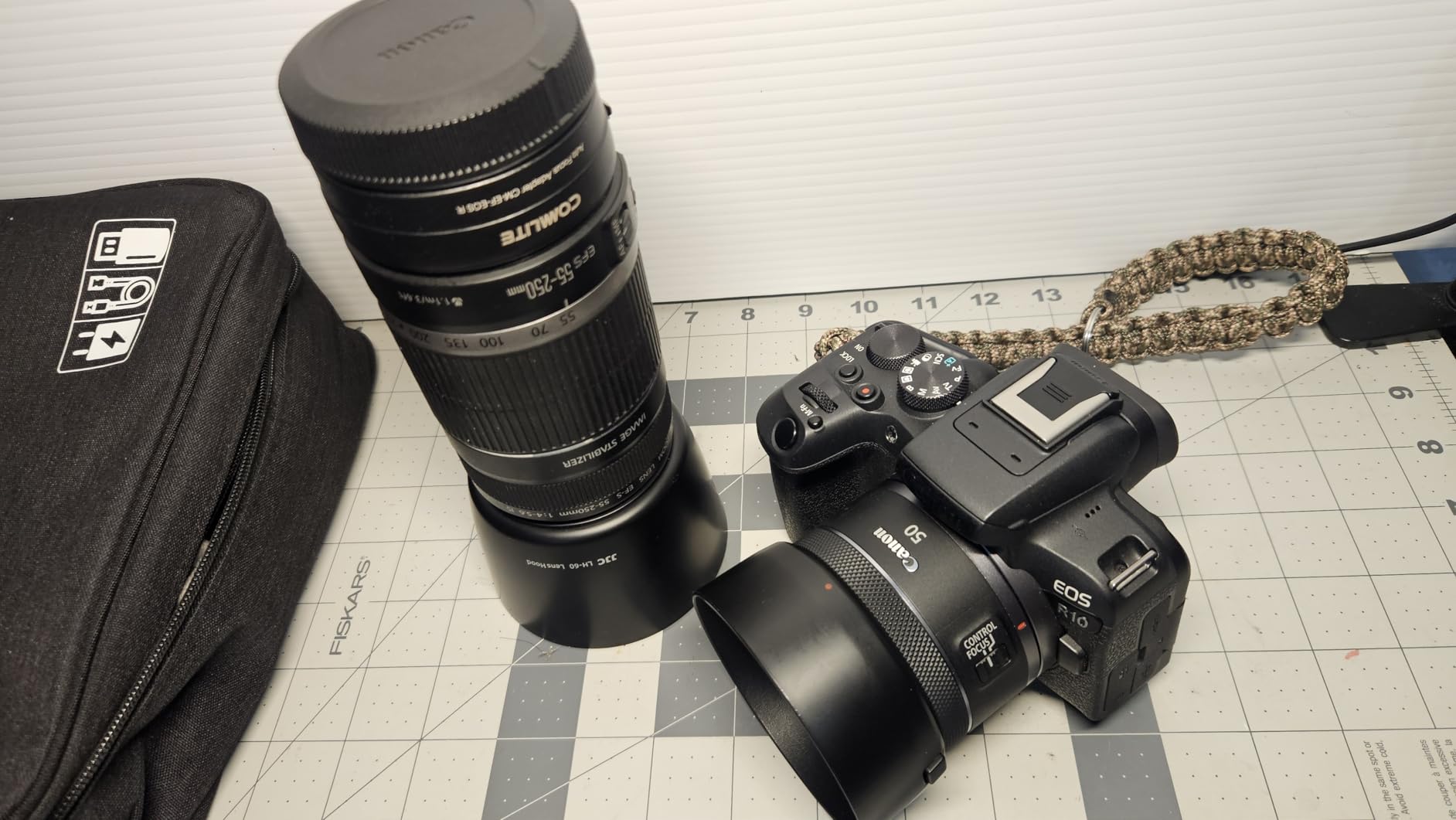 Canon RF50mm F1.8 STM Lens, Hybrid Telephoto Zoom Lens, Fixed Focal Length, Compatible with EOS R Series Mirrorless Cameras, Compact, Lightweight Design, Portraits, Landscapes, Photography, Black customer photo 1