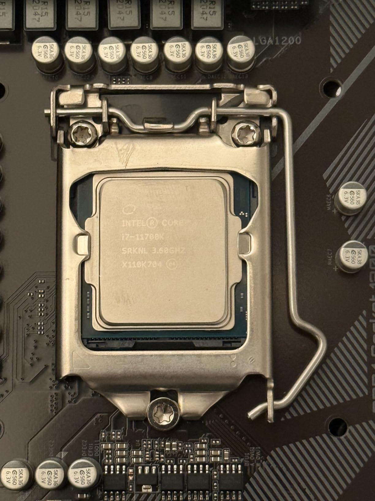 Intel® Core™ i7-11700K Desktop Processor 8 Cores up to 5.0 GHz Unlocked LGA1200 (Intel 500 Series & Select 400 Series Chipset) 125W customer photo 2