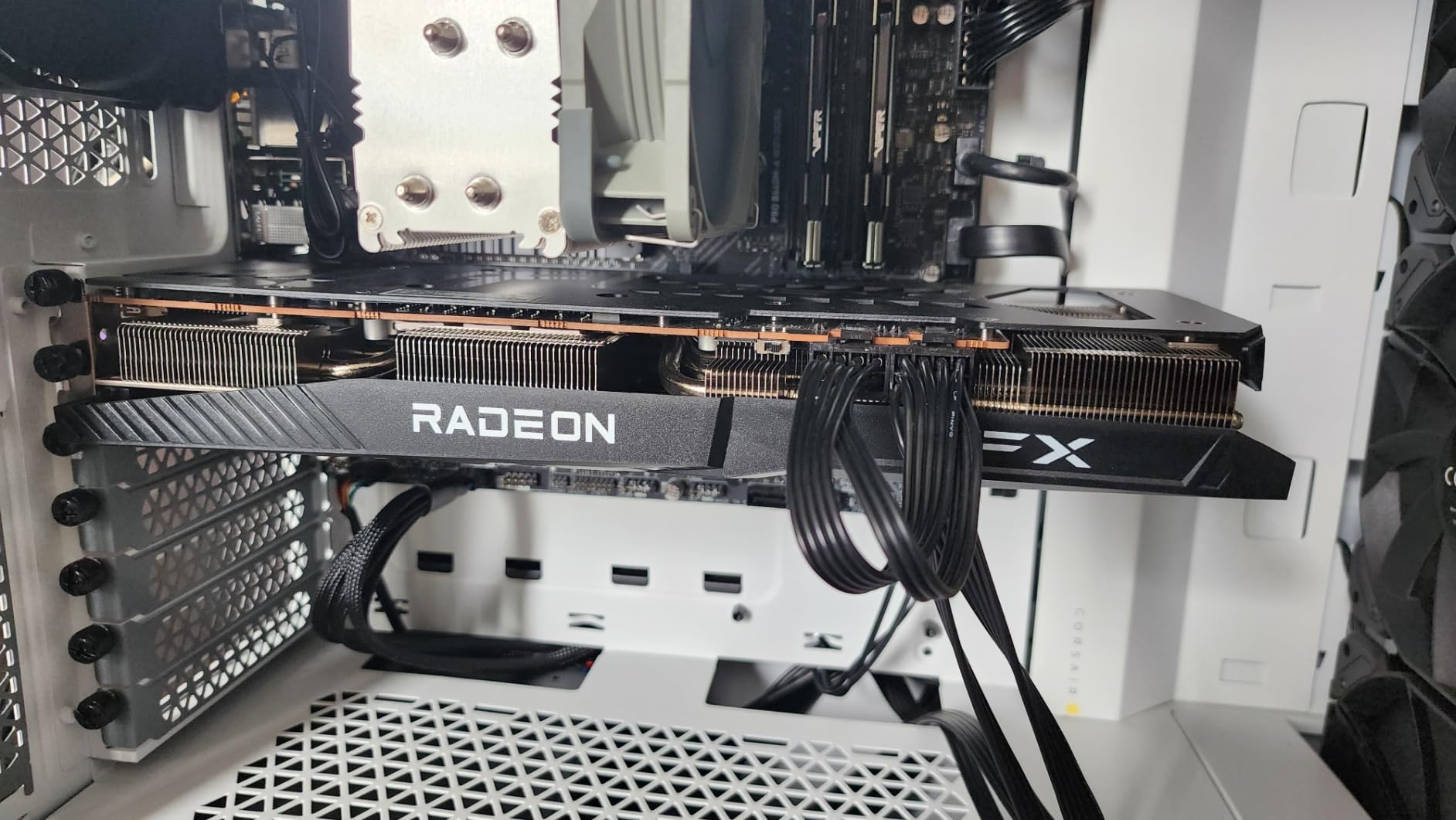 XFX Speedster SWFT309 AMD Radeon RX 6700 XT CORE Gaming Graphics Card with 12GB GDDR6 HDMI 3xDP, AMD RDNA 2 RX-67XTYJFDV customer photo 1