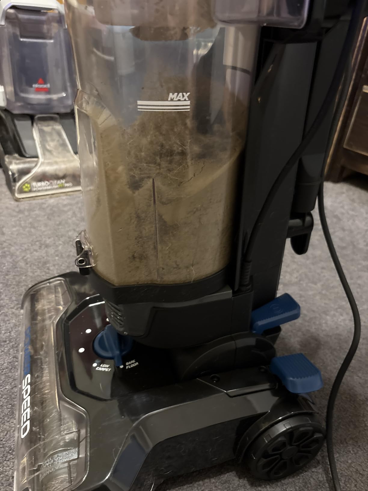 Eureka PowerSpeed Lightweight Upright Vacuum Cleaner for Carpet and Hard Floor, Powerful Bagless Upright Vacuum Cleaner for Home Pets, NEU181A, Blue customer photo 1
