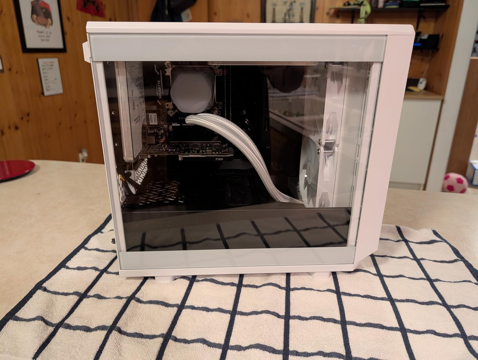 Cooler Master Elite Liquid 240 CPU AIO Cooler - 240mm Radiator, 2X ARGB PWM Fans, Dual-Chamber Pump Design, Ultra-Quiet High-Performance Cooling, AMD AM5/AM4 & Intel LGA 1851/1700, White customer photo 1