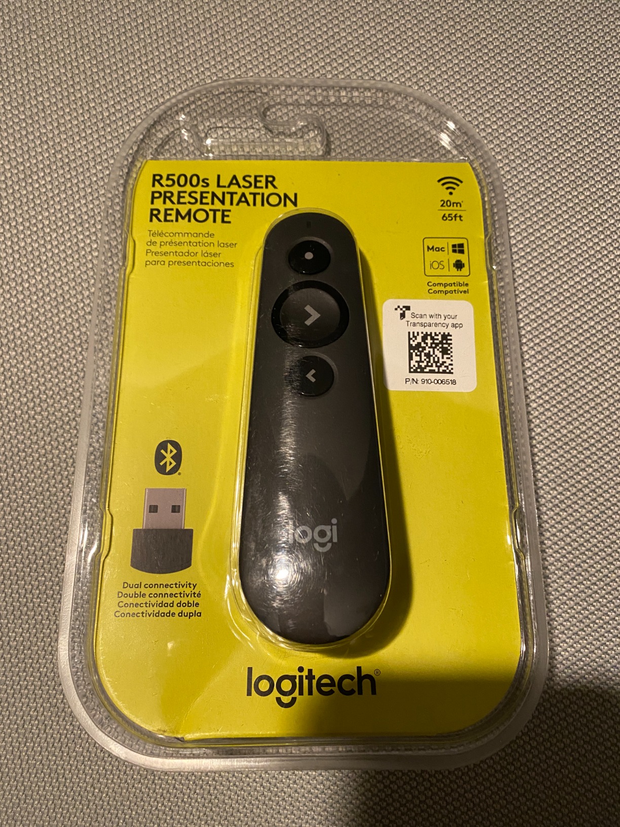 Logitech Wireless Presenter R500s, PowerPoint Clicker with Laser Pointer, Wireless Presentation Clicker Remote customer photo 2
