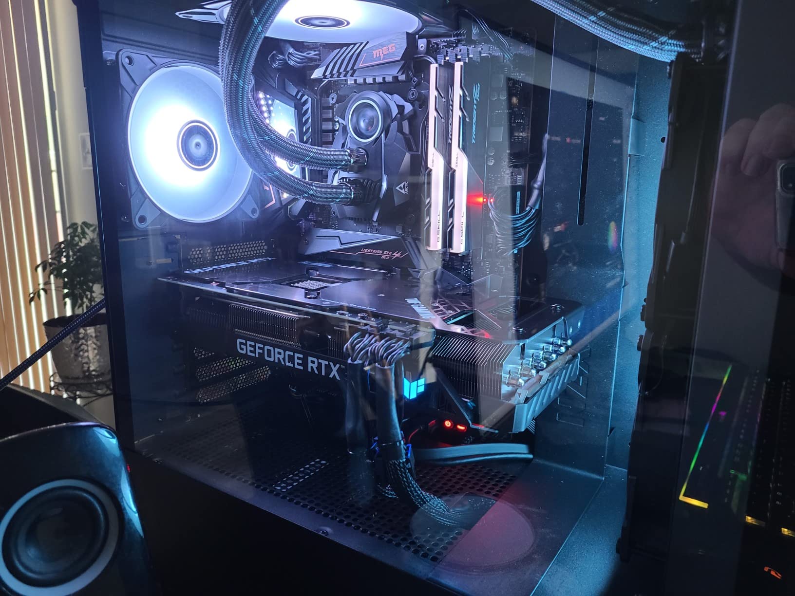 ASUS TUF Gaming NVIDIA GeForce RTX 3080 OC Edition Graphics Card (PCIe 4.0, 12GB GDDR6X, LHR, HDMI 2.1, DisplayPort 1.4a, Dual Ball Fan Bearings, Military-Grade Certification), 3 Year Warranty customer photo 1