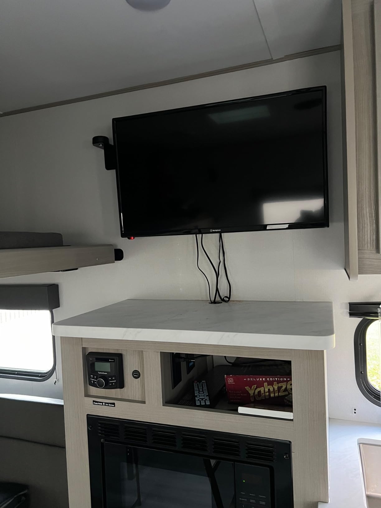 Westinghouse 24 Inch TV with DVD Player Built in, HD LED Small Flat Screen Non-Smart Television DVD Combo, RV Camper, Works w/Fire Stick, Roku, Apple TV, TiVo, Xumo, & Streaming Devices (2026 Model) customer photo 2