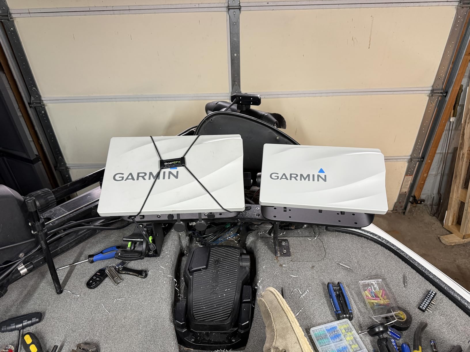 LiveScope Plus System with GLS 10 and LVS34 Transducer customer photo 1