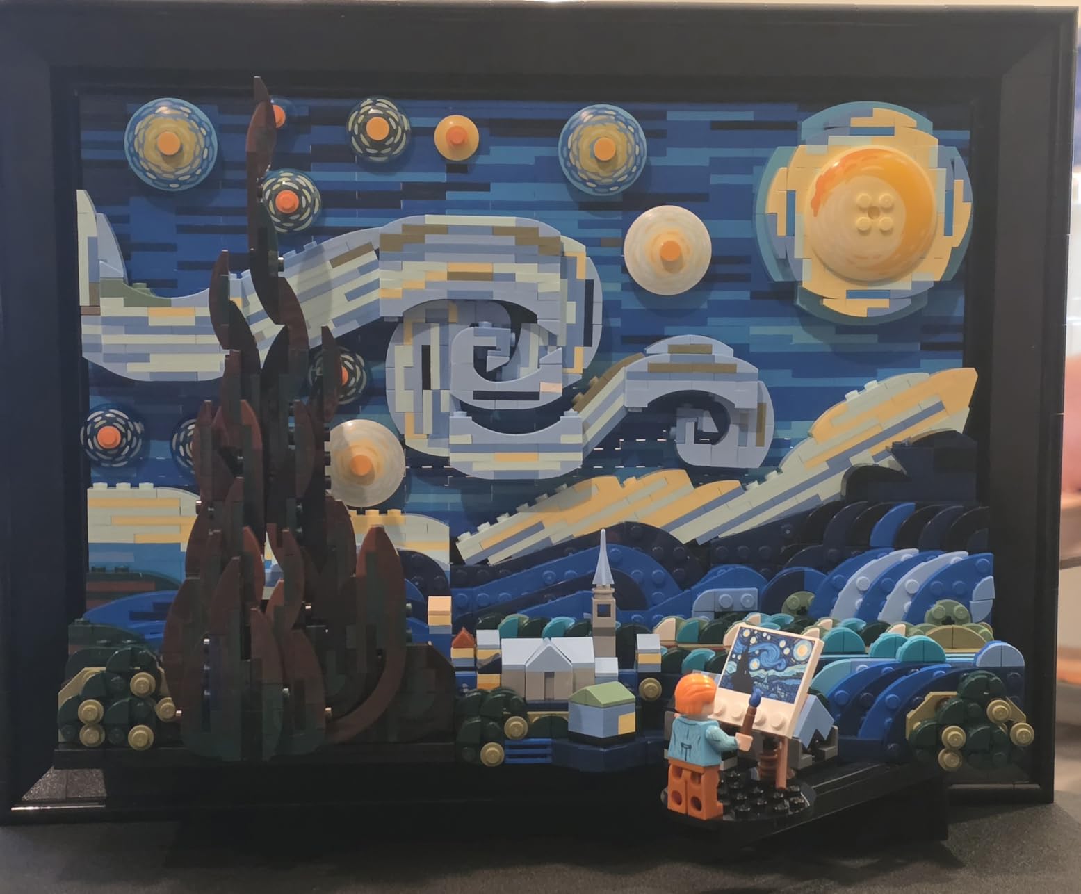 LEGO Ideas Vincent Van Gogh The Starry Night - Building Set for Adults, Ages 18+ - Beautifully Detailed Home Wall Art Decor - Gift for Men & Women - 21333 customer photo 1