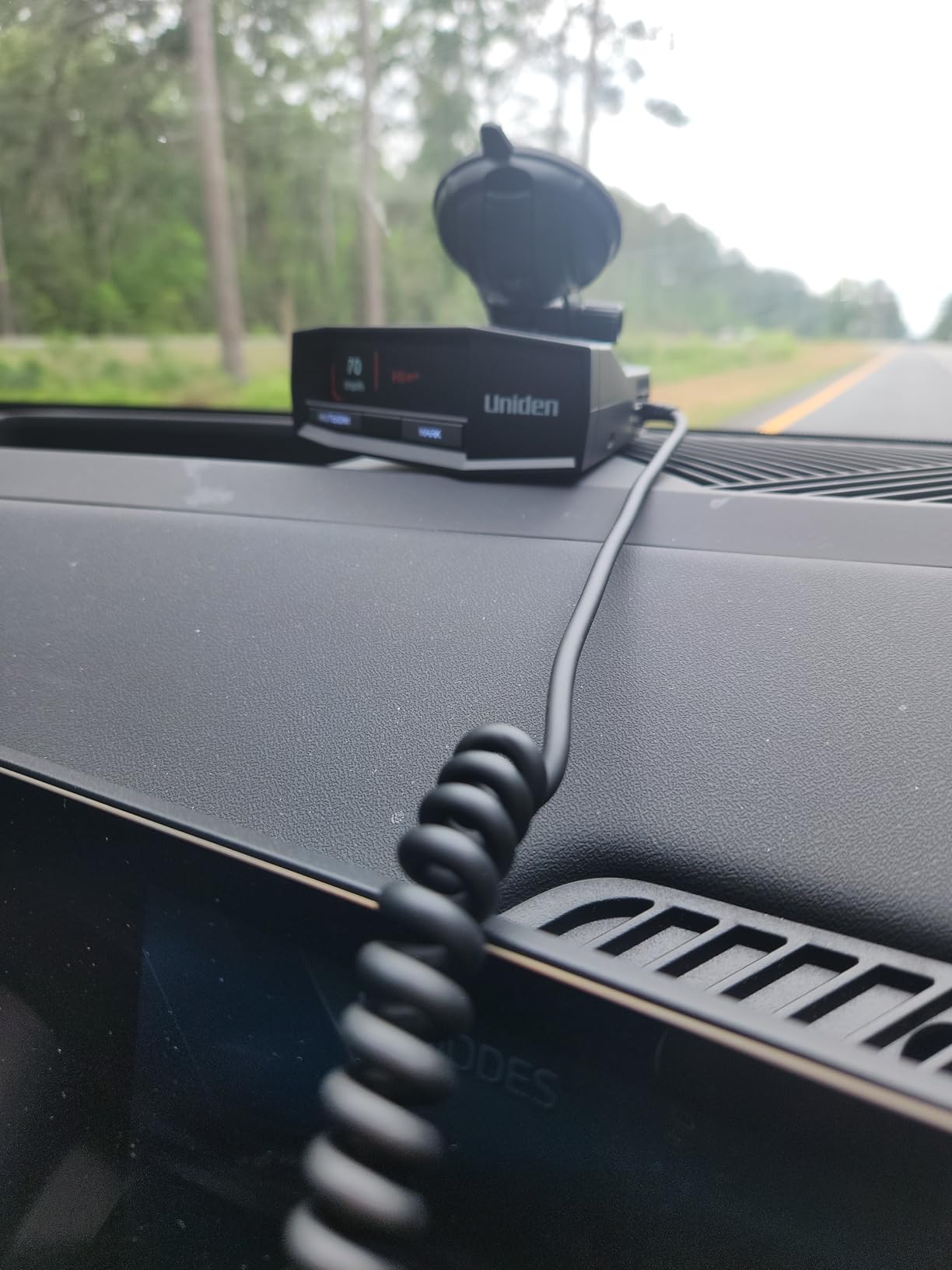 Uniden R8 Extreme Long-Range Radar/Laser Detector, Dual-Antennas Front & Rear Detection w/Directional Arrows, Built-in GPS w/Real-Time Alerts, Voice Alerts, Red Light Camera and Speed Camera Alerts customer photo 2