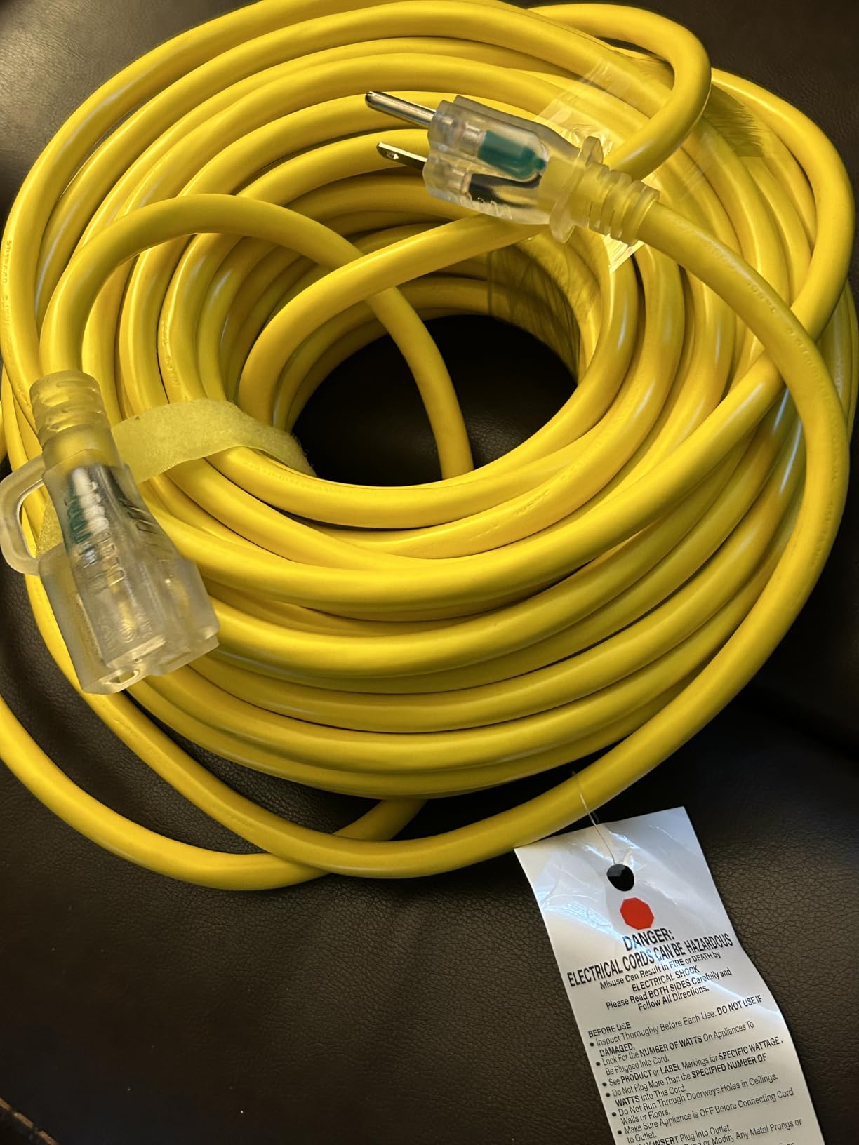 HUANCHAIN 12 Gauge Heavy Duty Outdoor Extension Cord 25 ft Waterproof with Lighted end, Flexible Cold-Resistant 3 Prong Electric Cord Outside, 15Amp 1875W 12AWG SJTW, Yellow, ETL customer photo 2