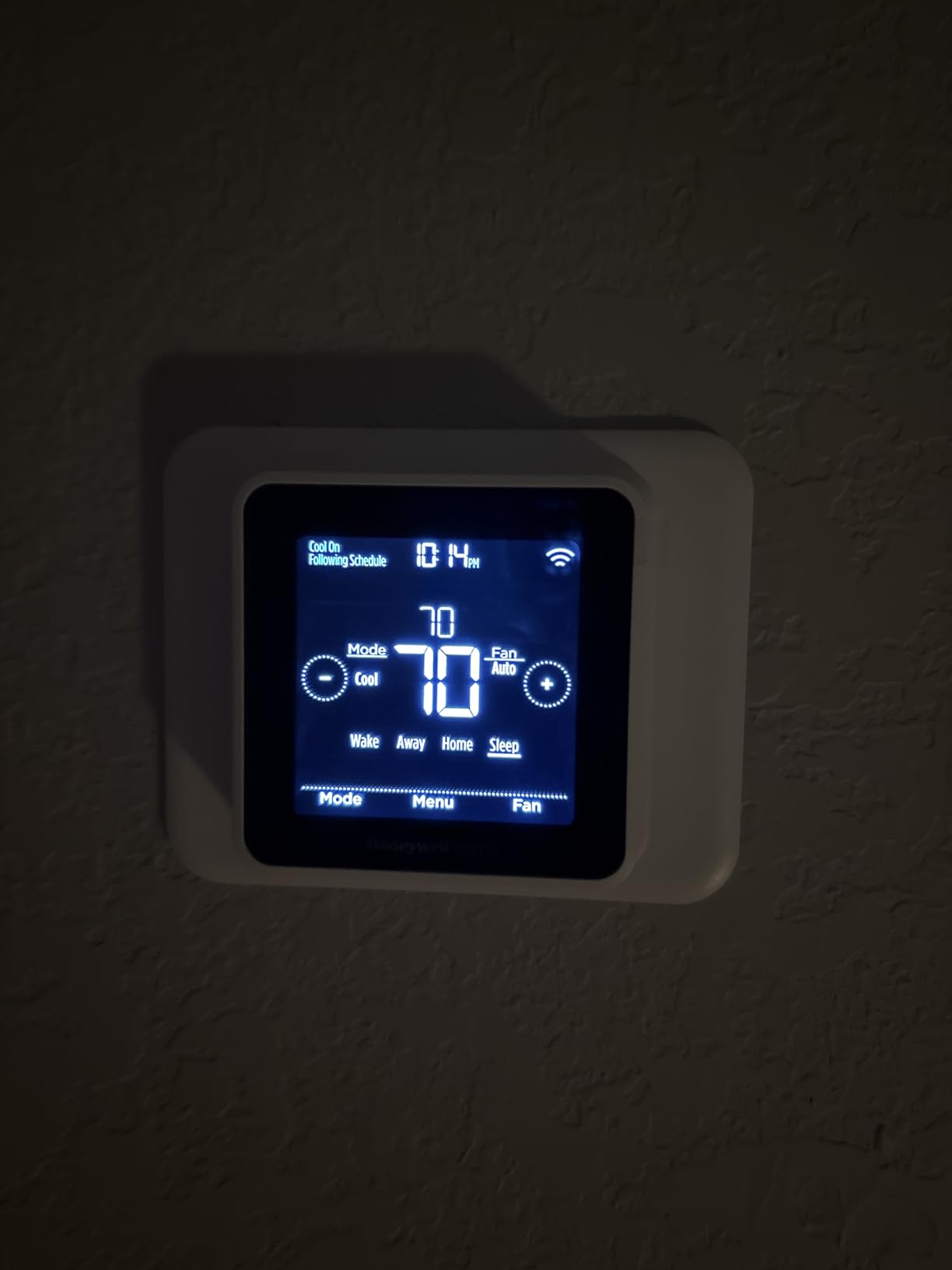 Honeywell Home T5 Smart Wi-Fi Thermostat customer photo 1