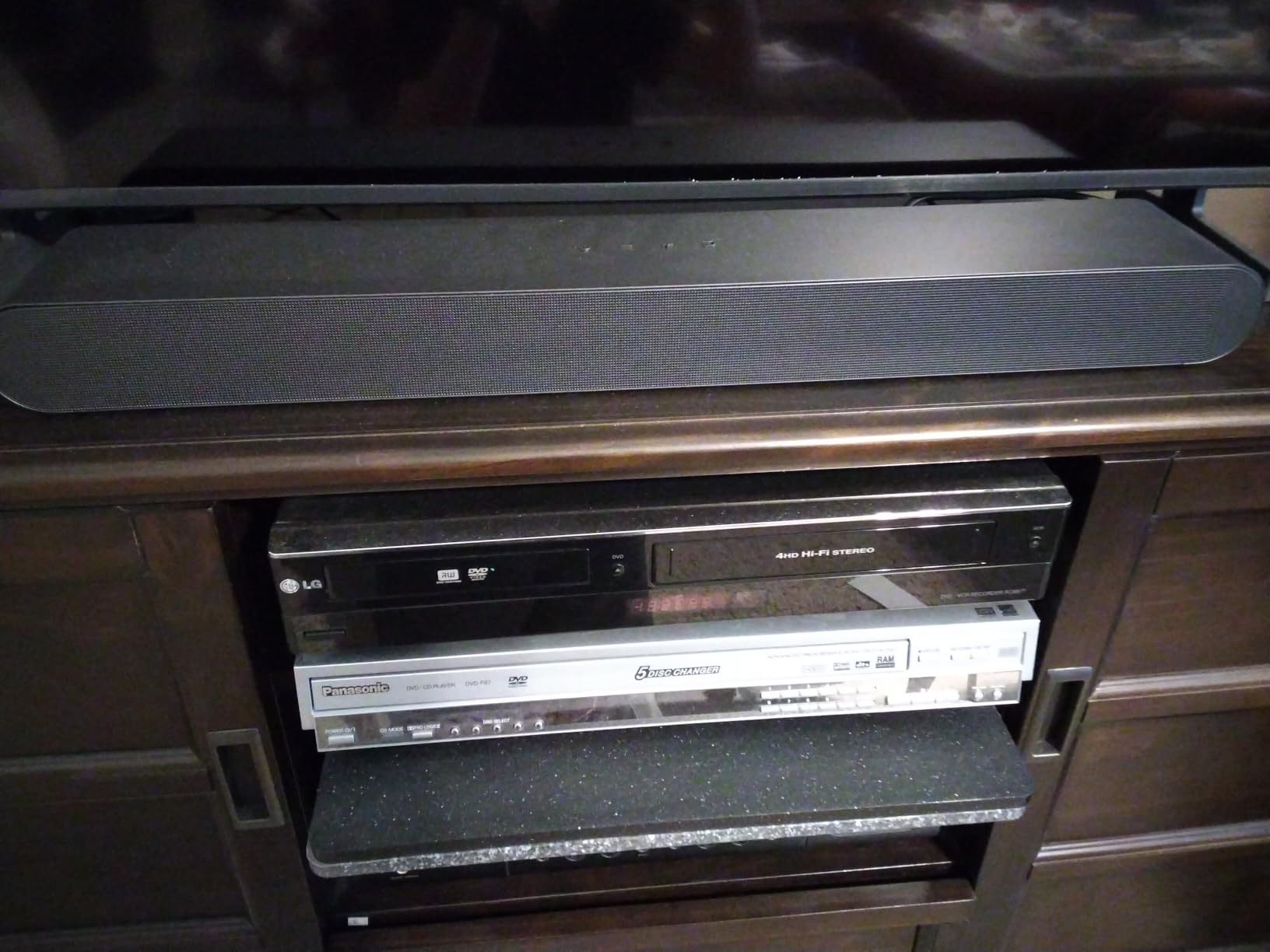 Samsung HW-S50B/ZA 3.0ch All-in-One Soundbar w/Dolby 5.1, DTS Virtual:X, Q Symphony, Built in Center Speaker customer photo 2
