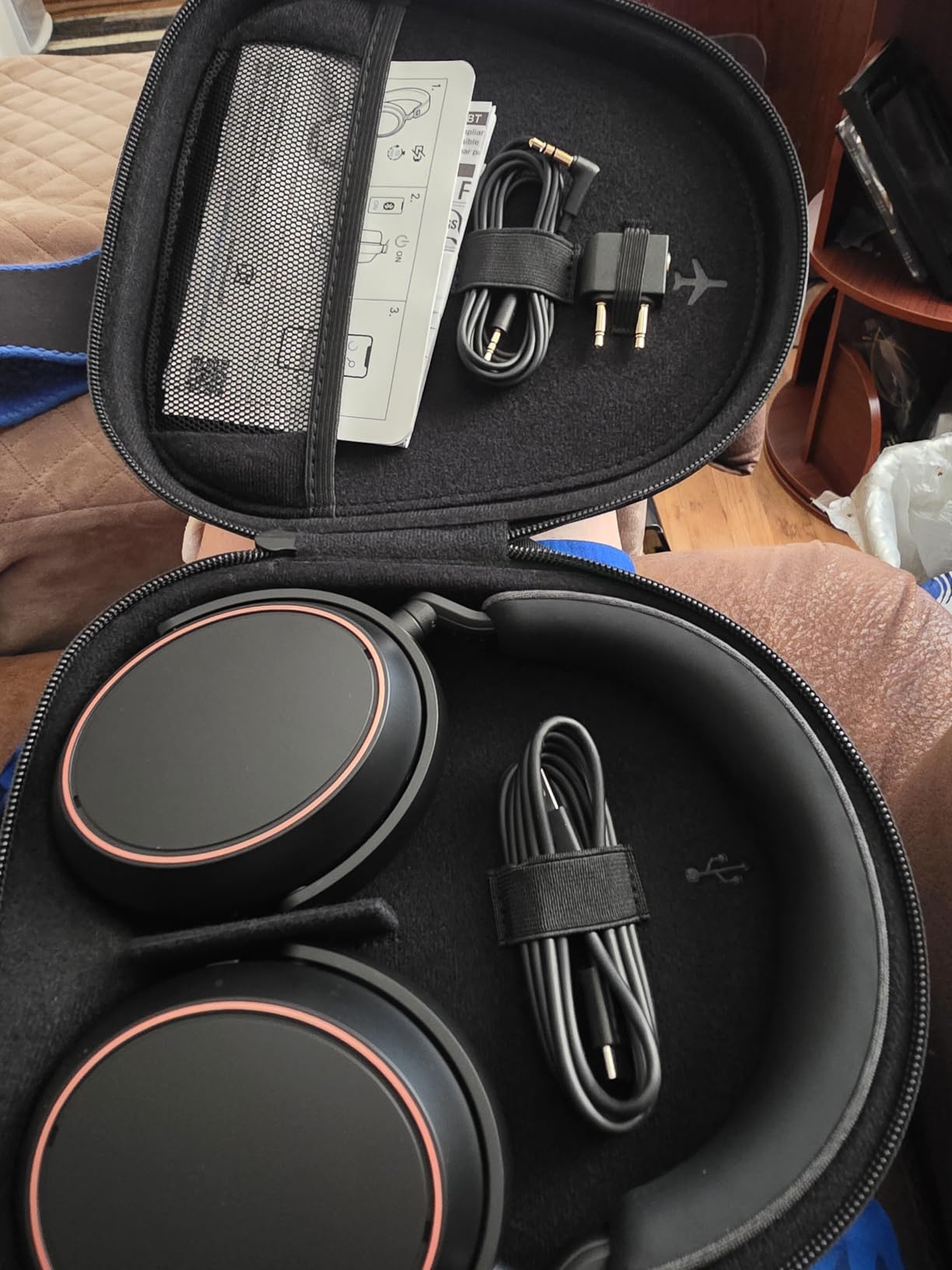 Sennheiser Momentum 4 Wireless Noise Cancelling Headphones - Bluetooth Headset for Crystal-Clear Calls with Adaptive Noise Cancellation, Over-Ear Headphones, 60h Battery Life, Folding Design, Black customer photo 2