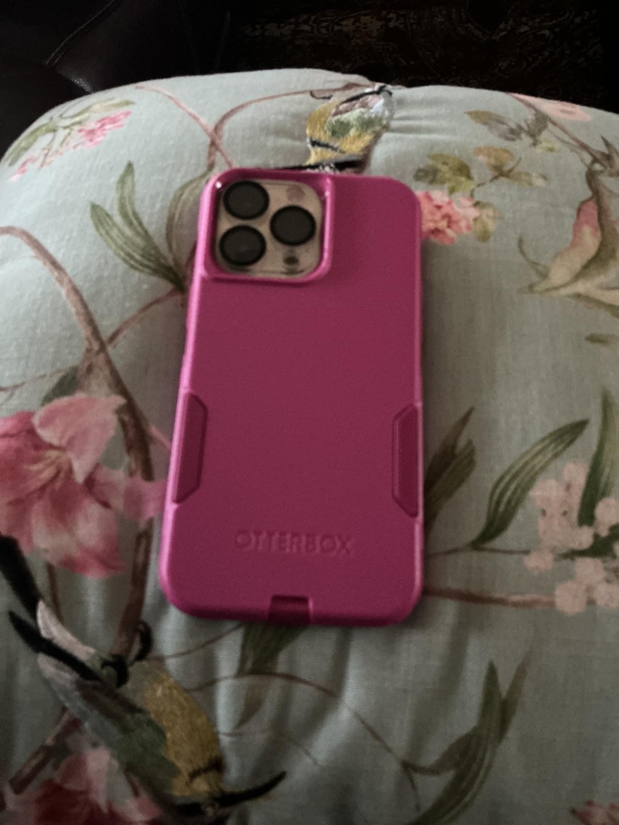 OtterBox iPhone 14 Pro Max (ONLY) Commuter Series Case - Black, Slim & Tough, Pocket-Friendly, with Port Protection customer photo 2