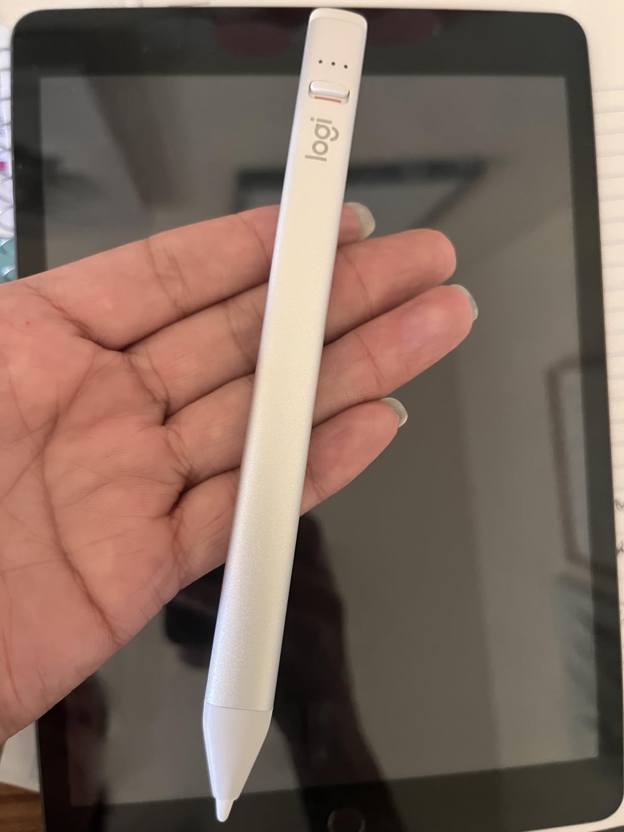 Logitech Crayon Digital Pencil for iPad (USB C Port Compatibility Only) Featuring Apple Pencil Technology, No Lag Pixel-Precision, and Dynamic Smart Tip with Fast USB C Charge - Silver customer photo 1