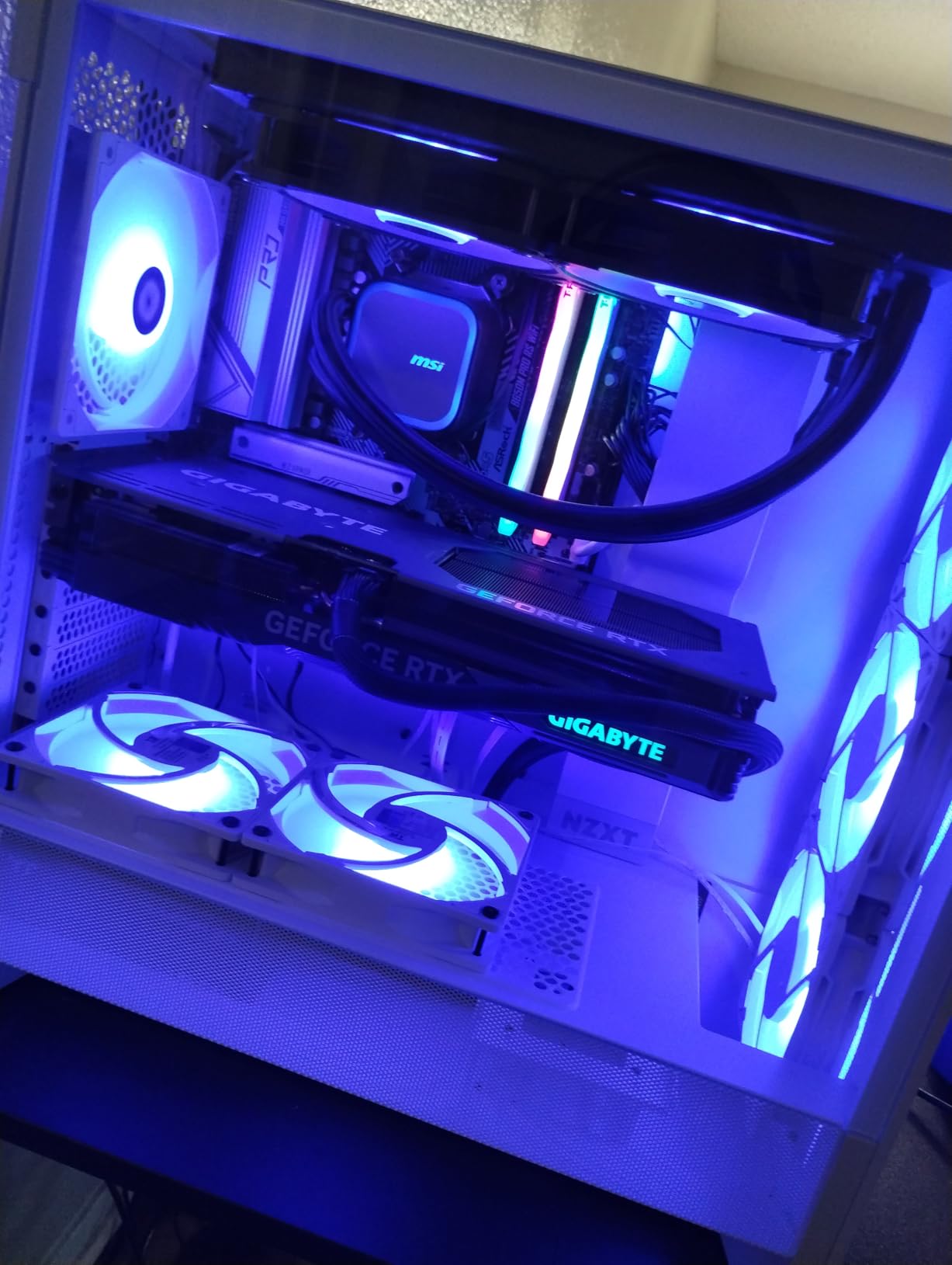 Thermalright TL-C12CW-S X3 CPU Fan 120mm White ARGB Case Cooler Fan, up to 1550RPM Cooling Fan customer photo 1