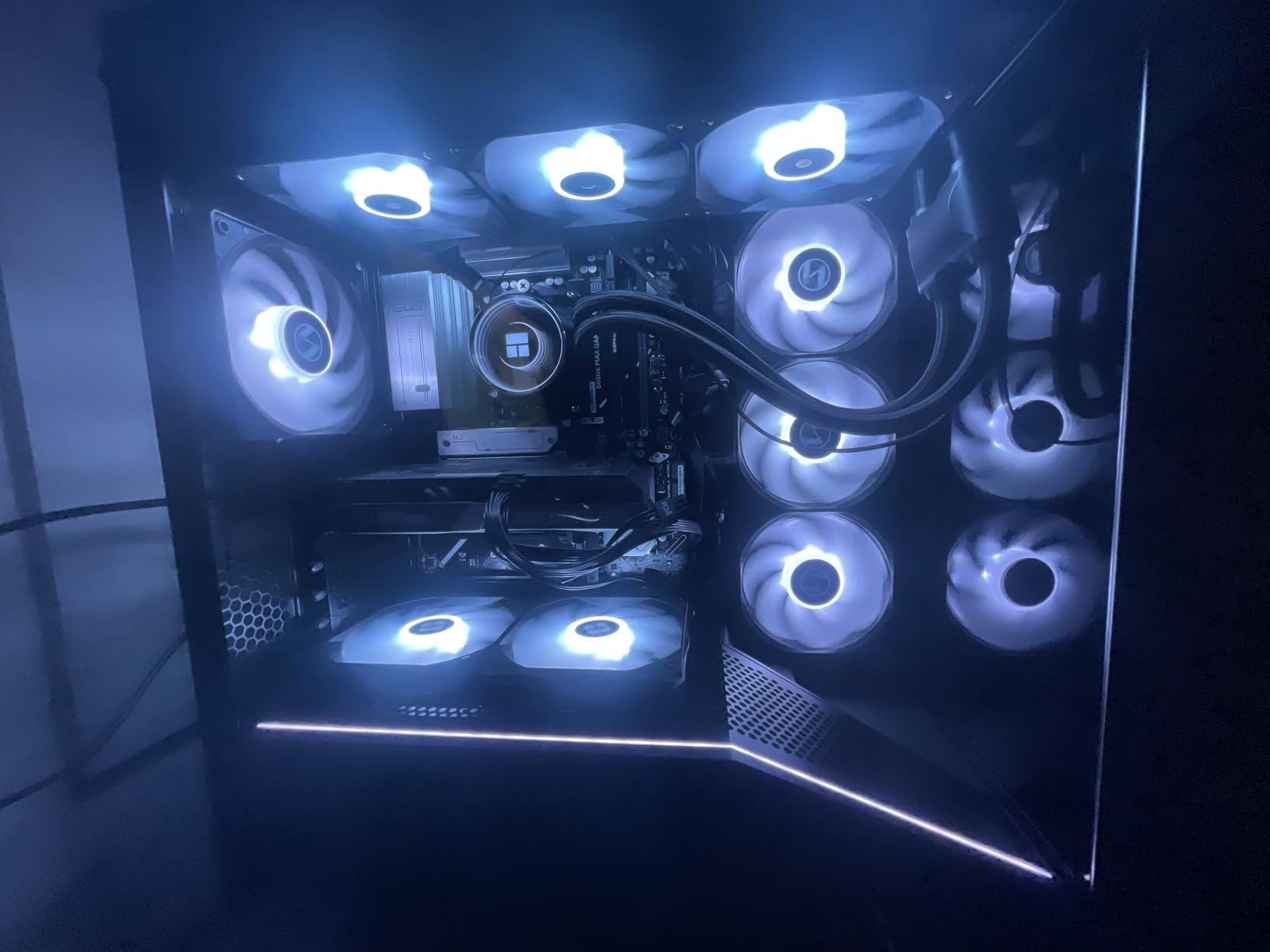 Thermalright TL-C12C-S X3 CPU Fan 120mm ARGB Case Cooler Fan, 4pin PWM Silent Computer with S-FDB Bearing Included, up to 1550RPM Cooling Fan (3 Quantities) customer photo 1
