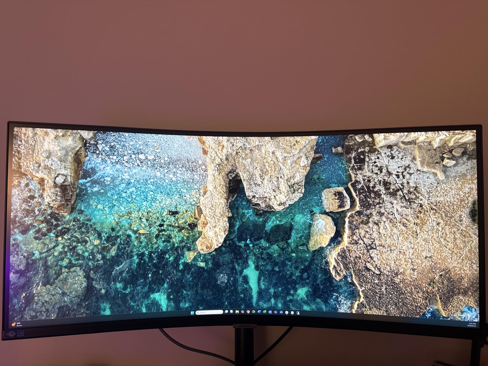 SAMSUNG Viewfinity S65UA Series 34-Inch Ultrawide QHD Curved Monitor, 100Hz, USB-C, HDR10 (1 Billion Colors), Height Adjustable Stand, TUV-certified Intelligent Eye Care (LS34A654UBNXGO) customer photo 2