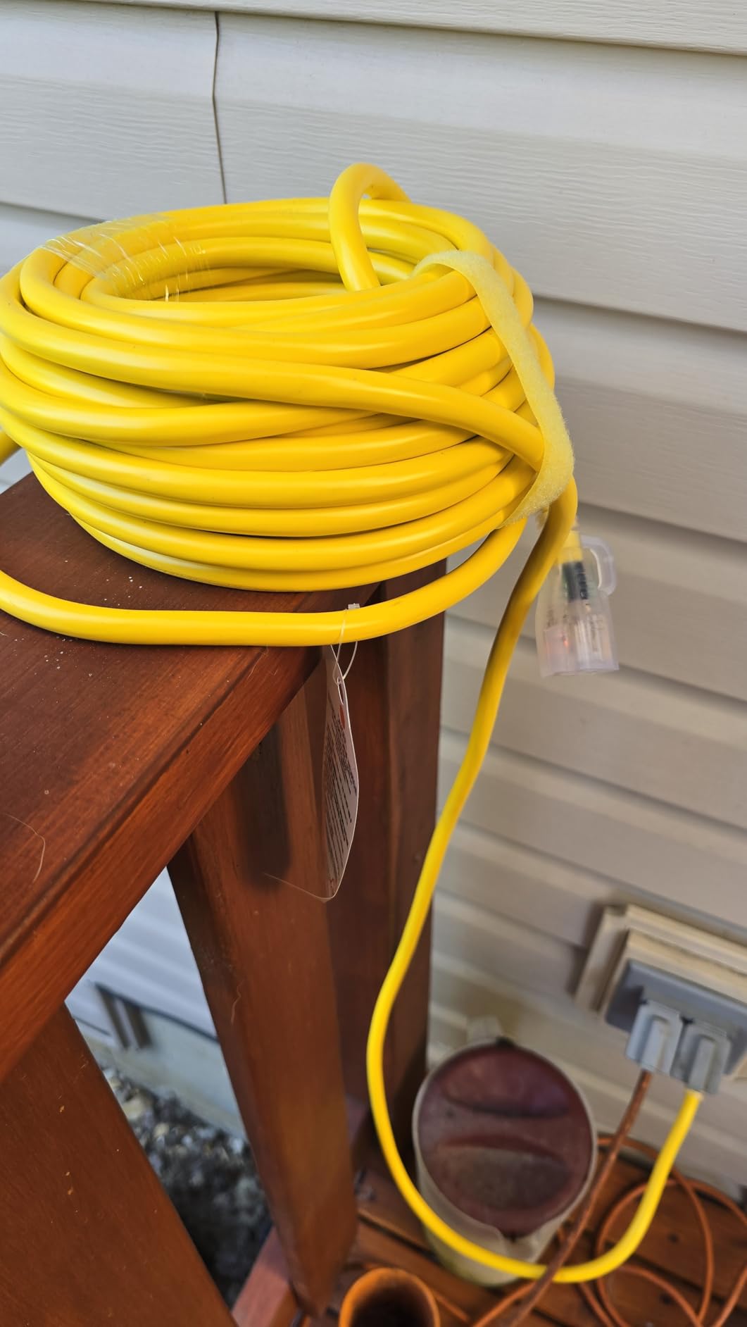 POWGRN 50 ft 12/3 Outdoor Extension Cord Waterproof Heavy Duty with Lighted Indicator End 12 Gauge 3 Prong, Flexible Cold-Resistant Long Power Cord Outside, 15Amp 1875W SJTW Yellow ETL Listed customer photo 2
