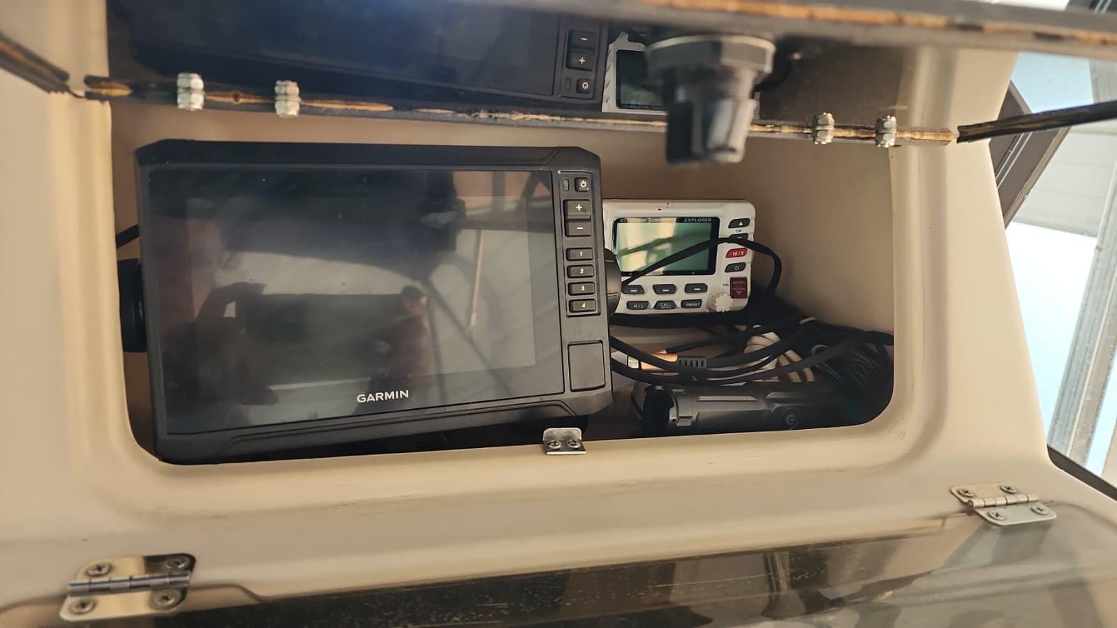 Garmin ECHOMAP UHD2 73sv with GT54 Transducer, 7
