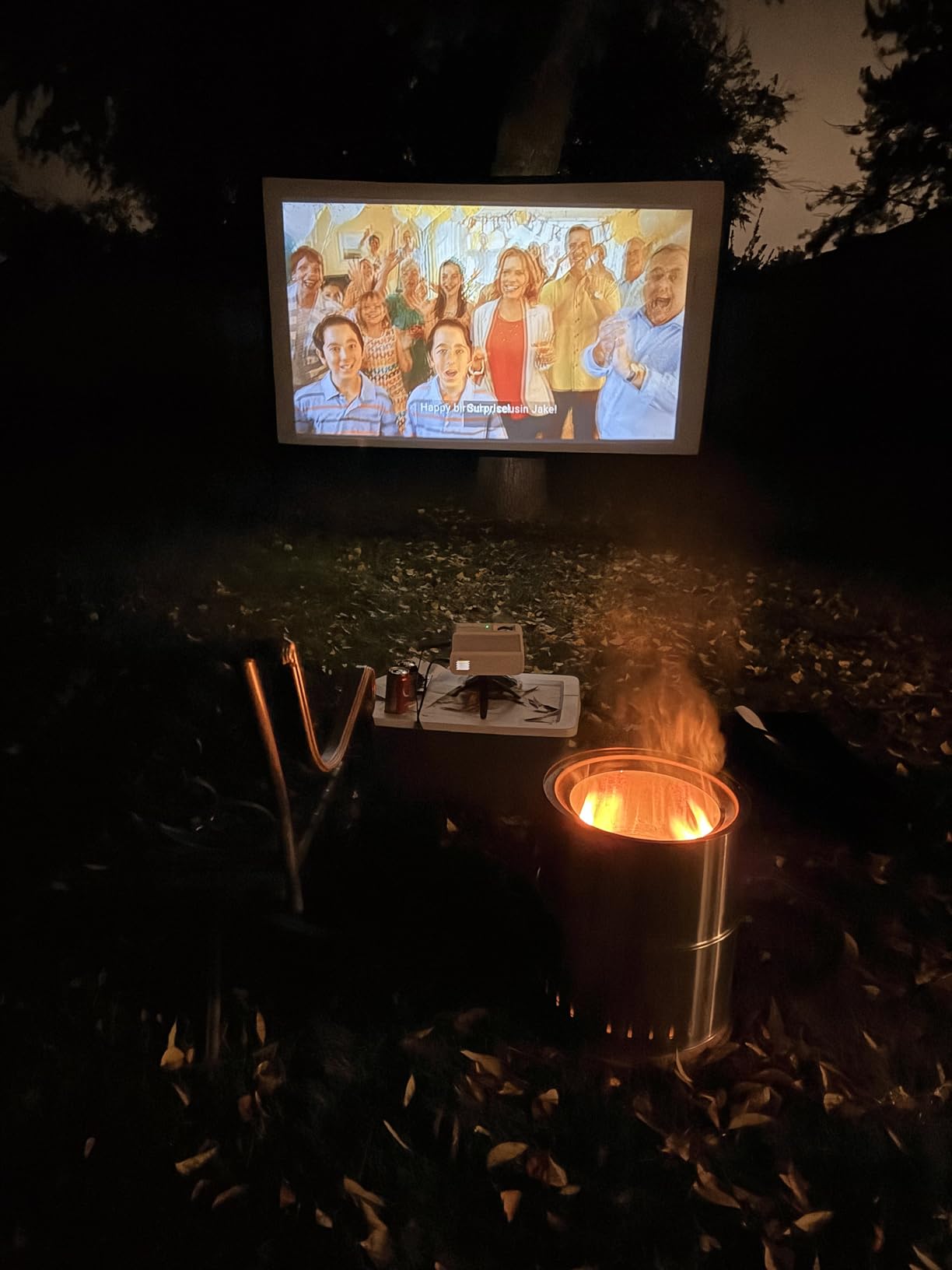 Projector Screen with Stand, 80 Inch Portable Projector Screen Outdoor Indoor, 1.5 Gain ALR Projection Screen, Anti Light, 4K Ultra HD 16:9 Outdoor Movie PVC Screen for Movie Night (Grey Screen) customer photo 2