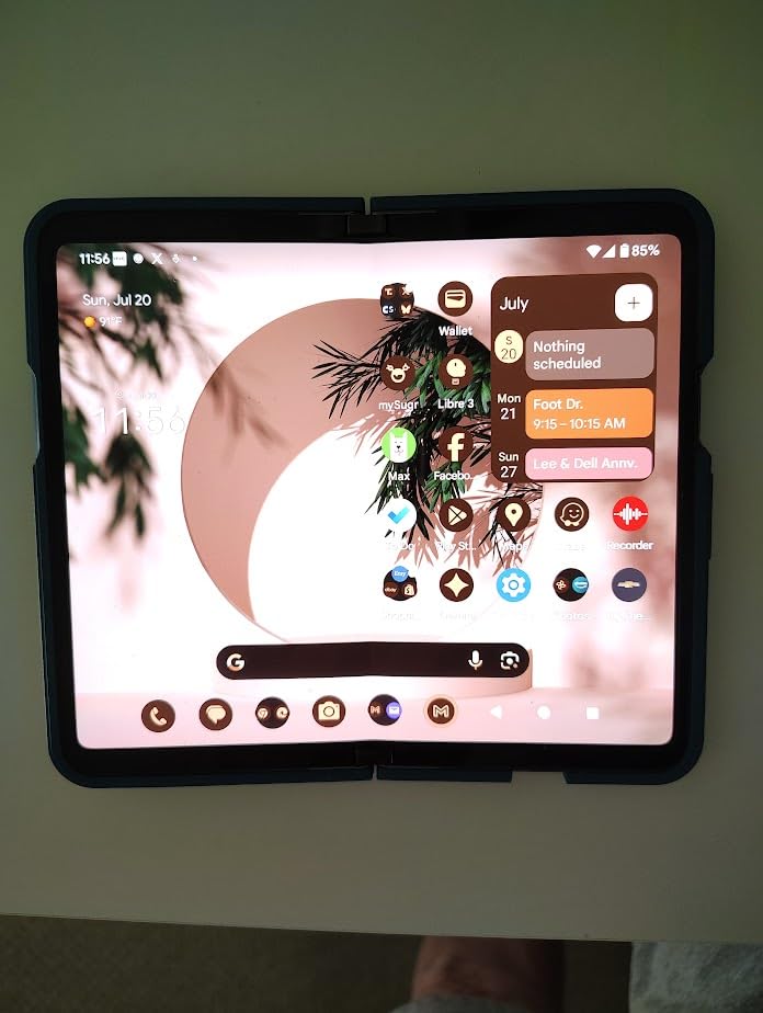 Google Pixel Fold - Unlocked Android 5G Smartphone with Telephoto Lens and Ultrawide Lens - Foldable Display - 24-Hour Battery - Obsidian - 256 GB customer photo 2