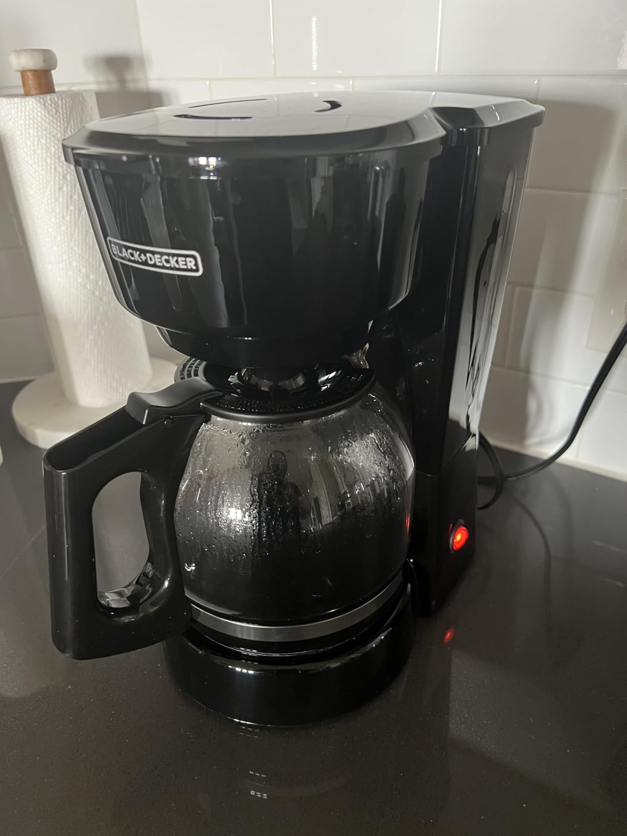 BLACK+DECKER 12-Cup Coffee Maker with Easy On/Off Switch, Easy Pour, Non-Drip Carafe with Removable Filter Basket, Vortex Technology, Black customer photo 1