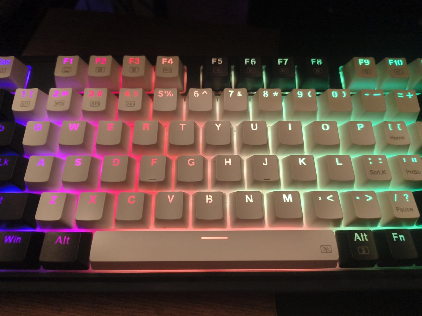 Redragon K673 PRO Wireless 81-Key RGB Gasket Gaming Keyboard, Scroll Knob customer photo 2