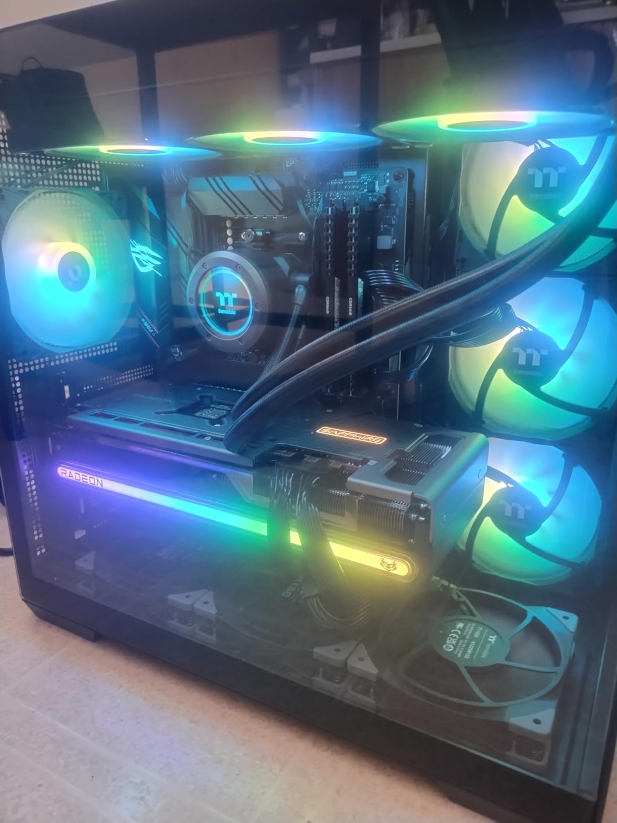 Sapphire 11330-01-20G Nitro+ AMD Radeon RX 7800 XT Gaming Graphics Card with 16GB GDDR6, AMD RDNA 3 customer photo 1