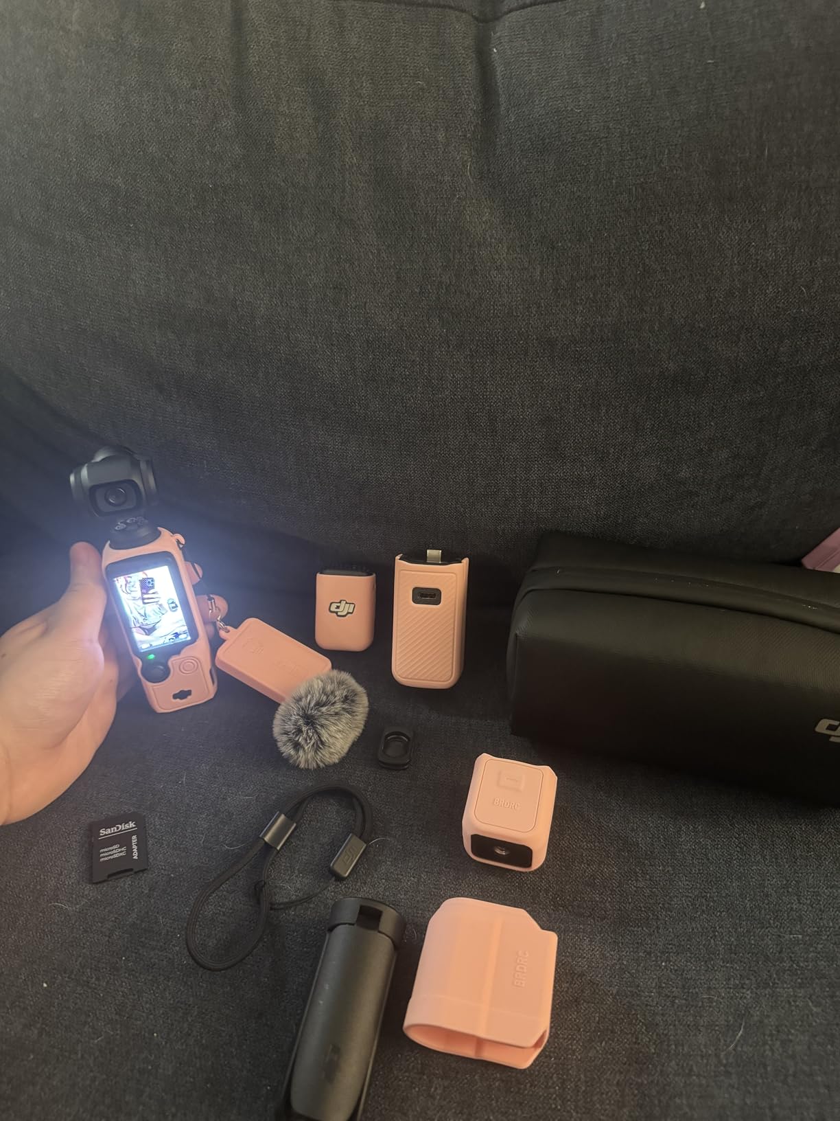 DJI Osmo Pocket 3 Creator Combo, Vlogging Camera with 1