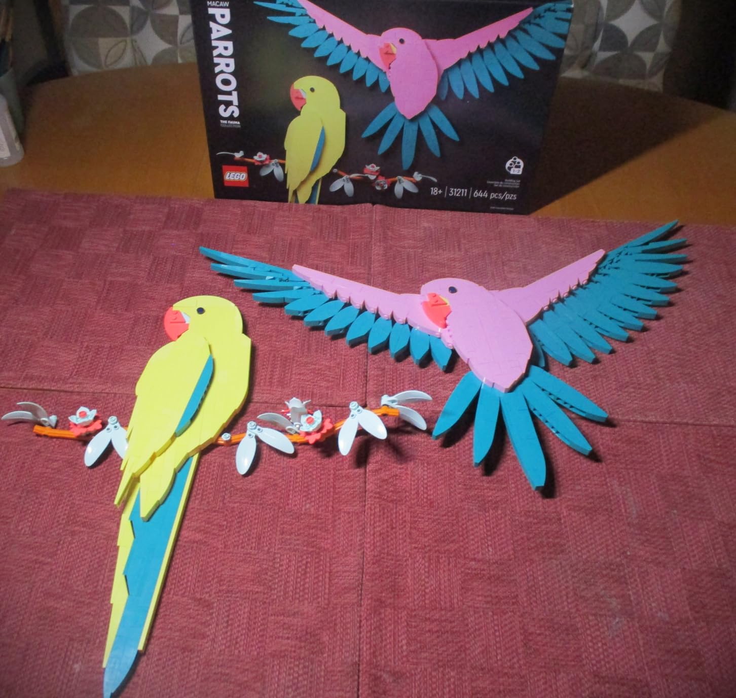 LEGO Art The Fauna Collection - Macaw Parrots, Nature Wall Artwork for Living Room Decor, Home Office Decor Idea, Build and Display Creative Activity for Artistic Adults, 31211 customer photo 2
