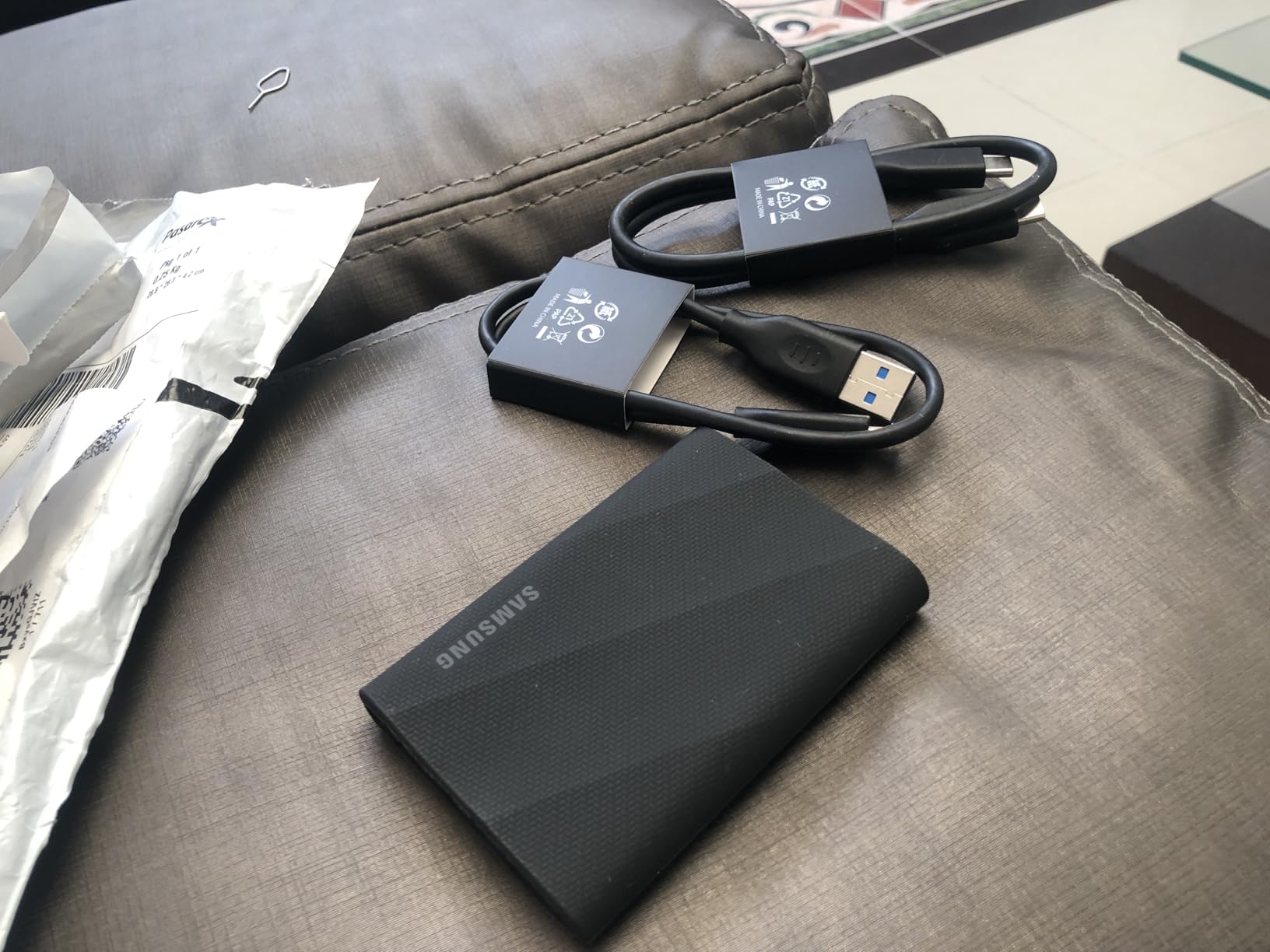 Samsung T9 Portable SSD 1TB, USB 3.2 Gen 2x2 External Solid State Drive, Seq. Read Speeds Up to 2,000MB/s for Gaming, Students and Professionals, MU-PG1T0B/AM, Black customer photo 2