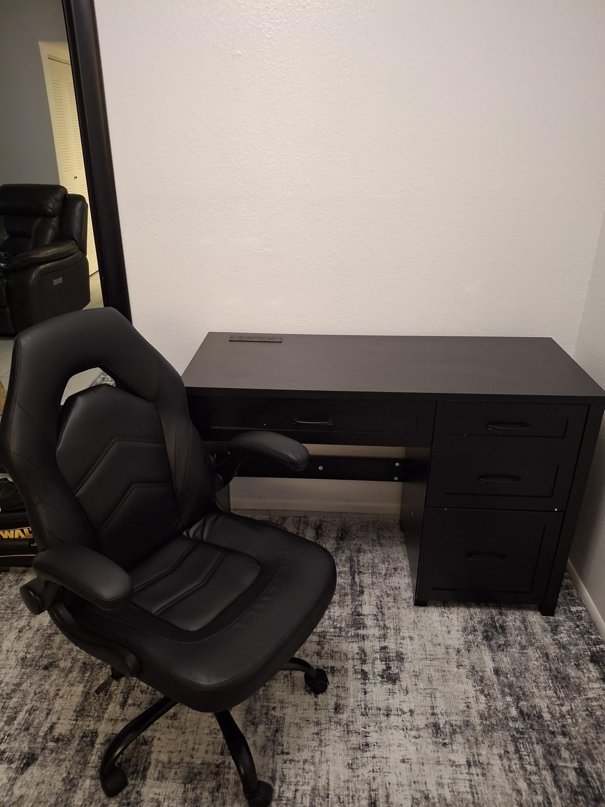 DUMOS Ergonomic Computer Gaming Chair - Home Office Desk with PU Leather Lumbar Support, Height Adjustable Big and Tall Video Game with Flip-up Armrest, Swivel Wheels for Adults and Teens customer photo 1