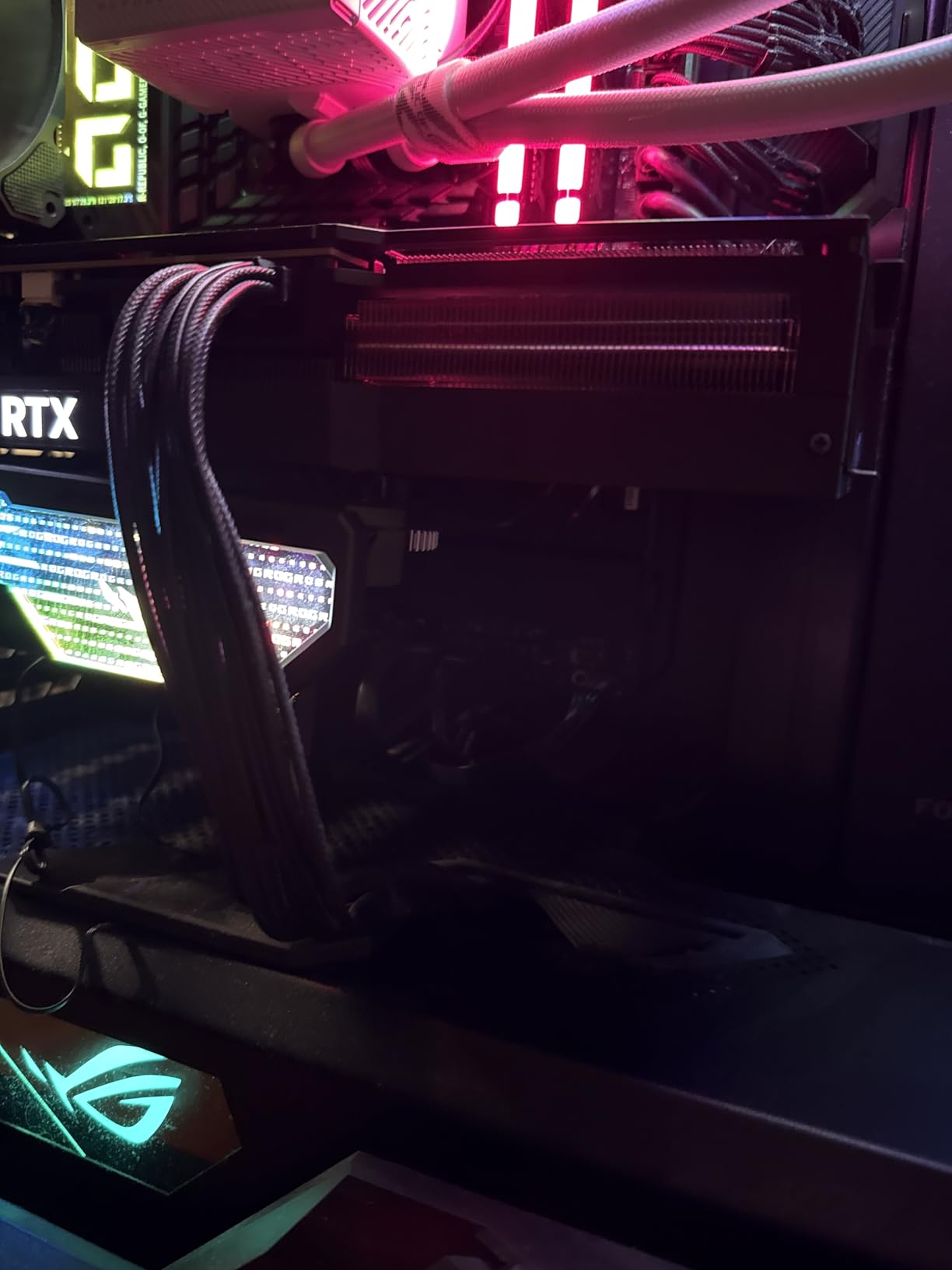 Corsair MP700 PRO 2TB M.2 PCIe Gen5 x4 NVMe 2.0 SSD - M.2 2280 - Up to 12,400MB/sec Sequential Read - High-Density TLC NAND - Black customer photo 2