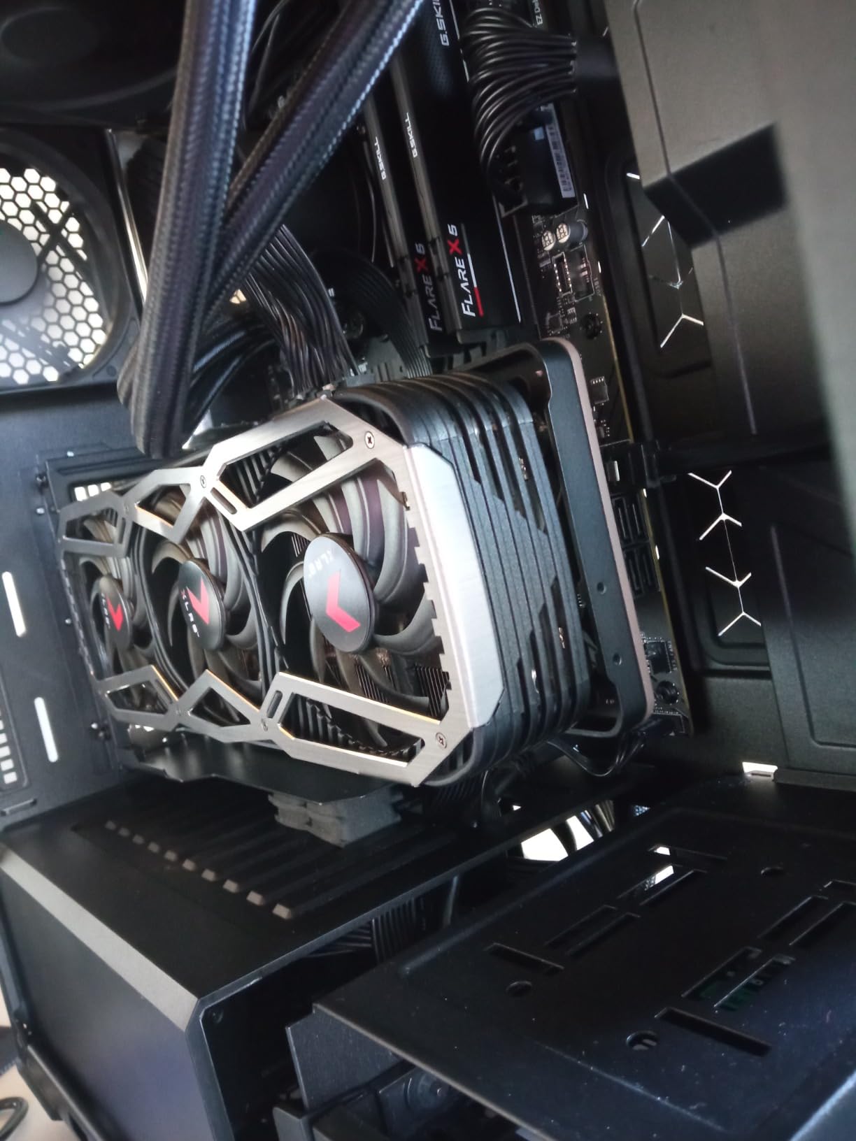 EZDIY-FAB Vertical GPU Mount with High-Speed PCIE 4.0 Riser Cable, Shield Series, 115mm/4.52in Flexible Extension, 90 Degree Connector, Only Compatible to Full-Opened PCIe Slots-Black-YIHPI344 customer photo 2