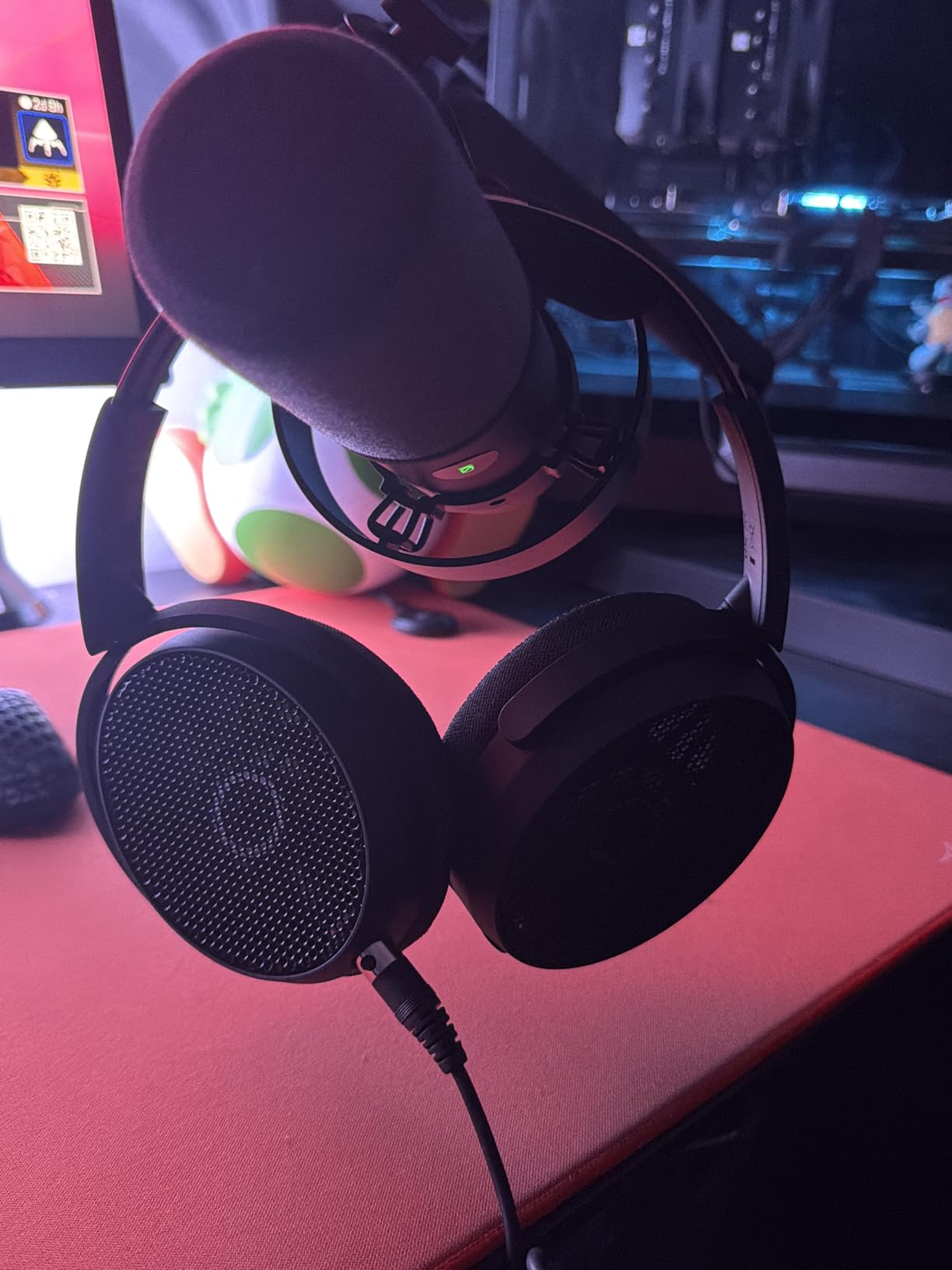 HD 490 PRO Open-Back Professional Headphone customer photo 1