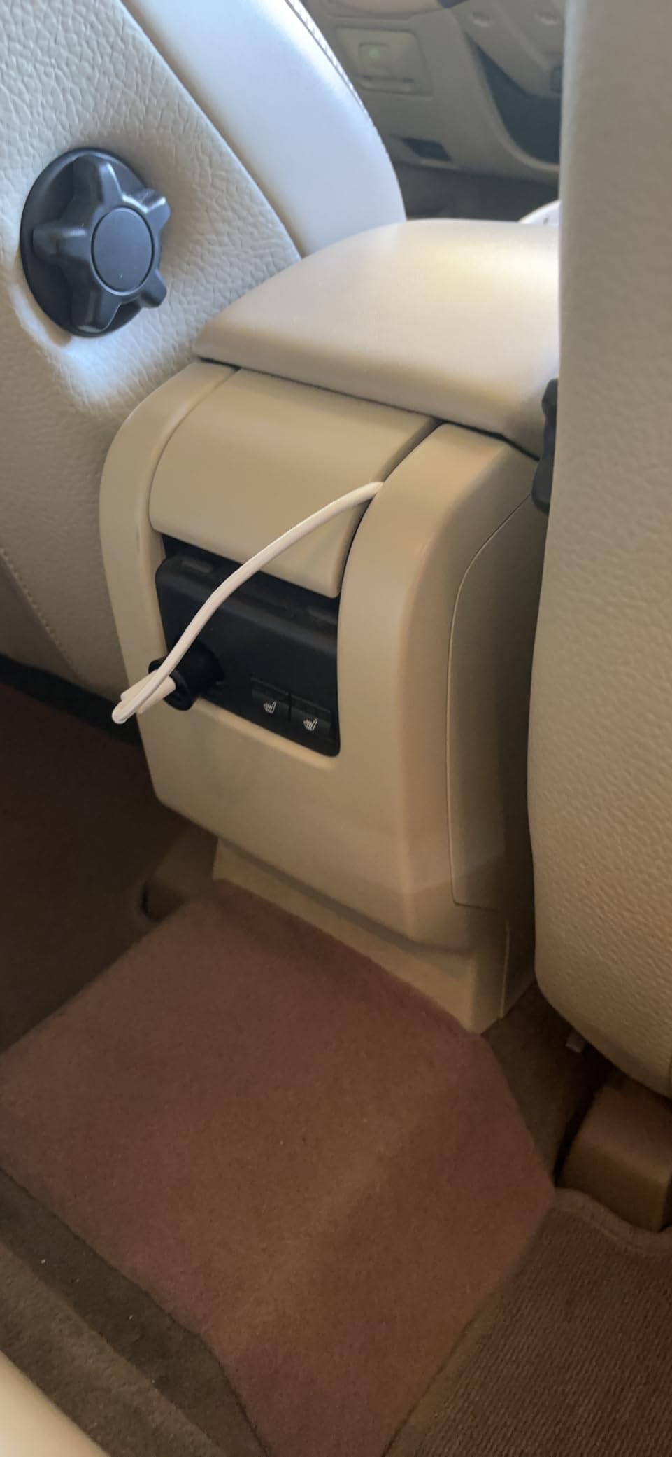 Anker USB-C Car Charger, 30W 2-Port Type-C Car Adapter with PowerIQ 3.0 customer photo 2
