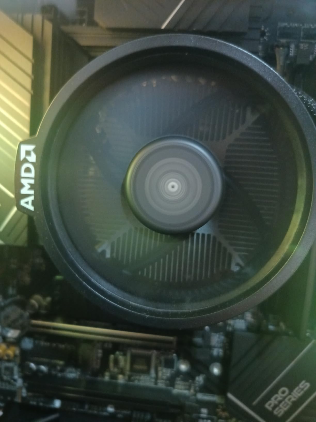 AMD Ryzen 7 8700G 8-Core, 16-Thread Desktop Processor customer photo 2