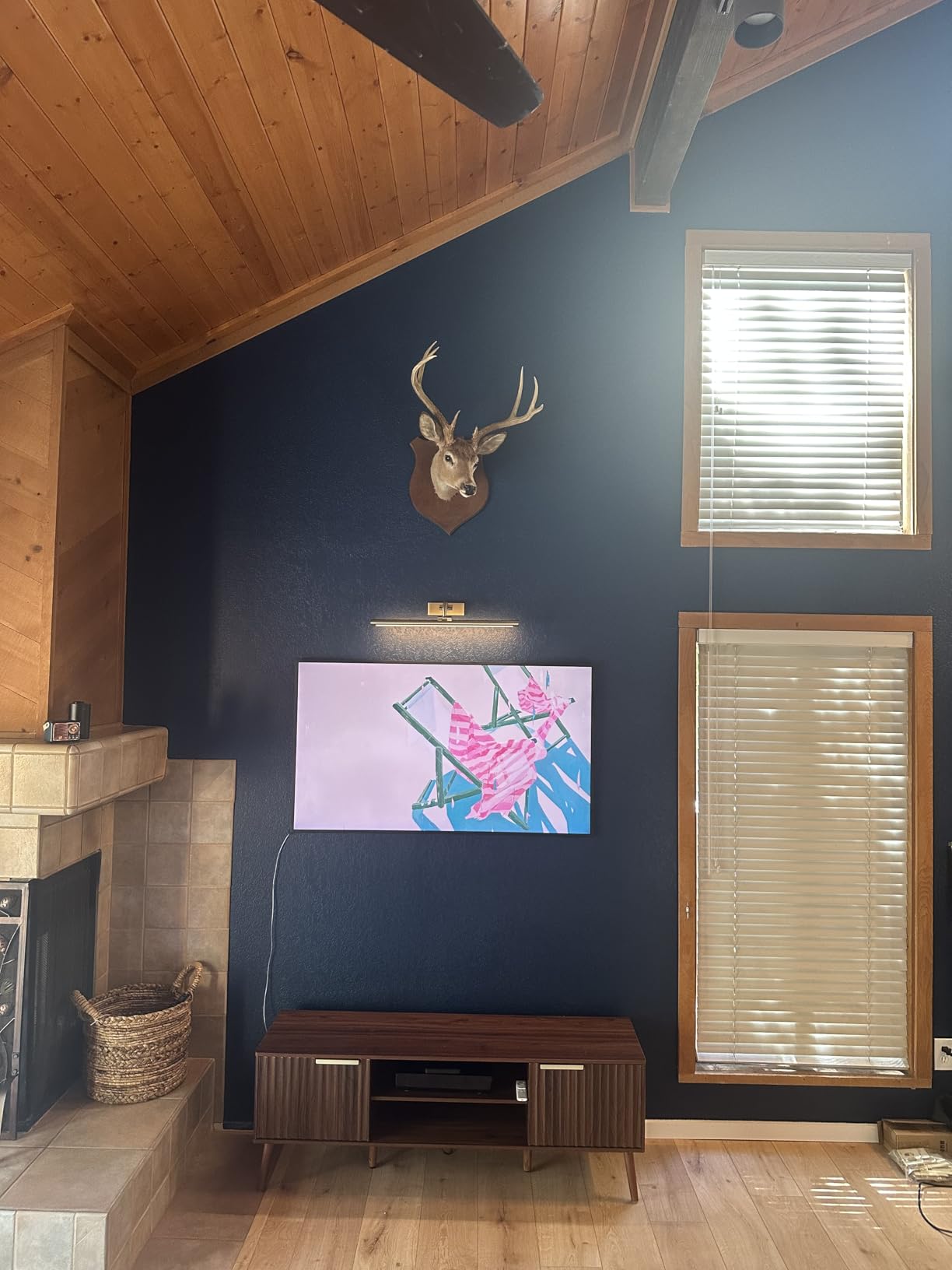 Samsung 50-Inch Class QLED 4K LS03D The Frame Series Quantum HDR Smart TV w/Dolby Atmos, Art Mode, Anti-Reflection, Customizable Frame, Slim Fit Wall Mount with Alexa Built-in (QN50LS03D, 2024 Model) customer photo 2