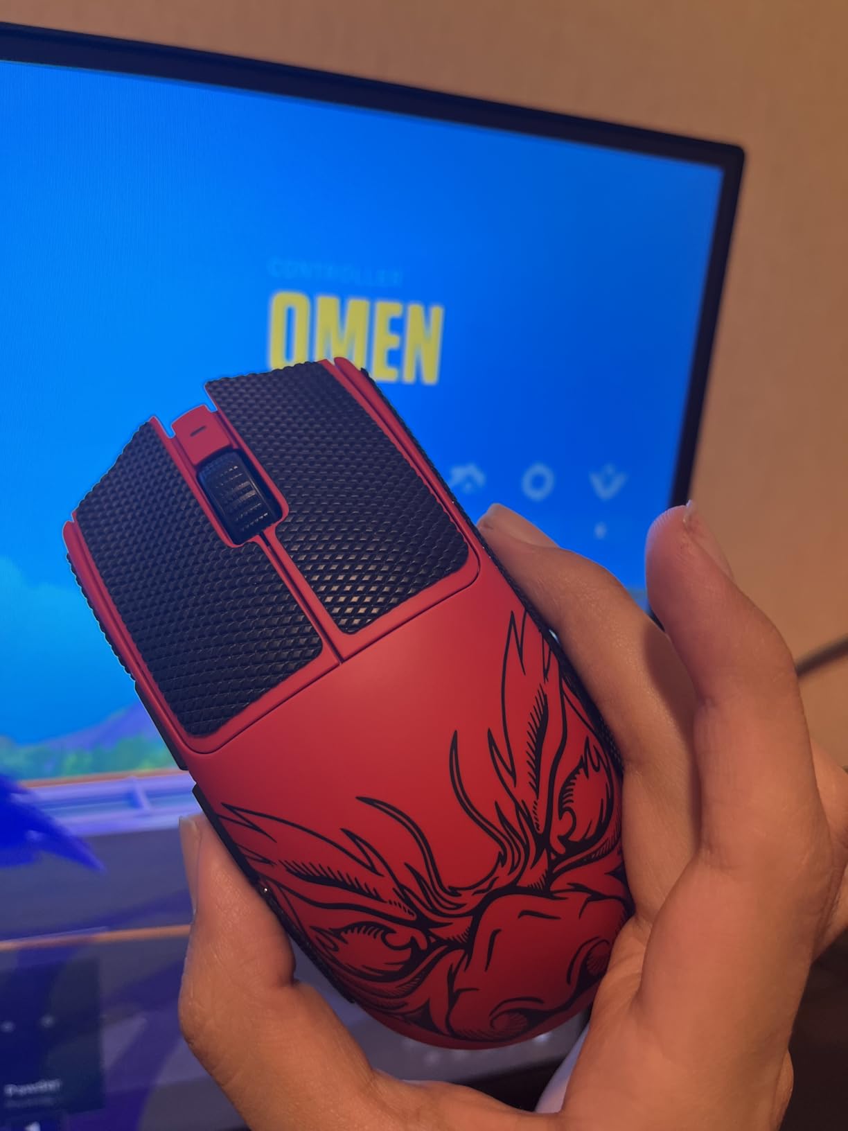 Razer Viper V3 Pro Wireless Esports Gaming Mouse, 55g Lightweight, White | 35K DPI Optical Sensor, Gen3 Optical Switches, 8 Programmable Controls, 95 Hr Battery, 8000 Hz Polling Rate, for PC & Mac customer photo 1