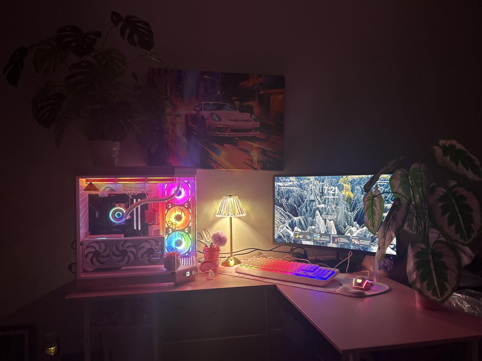 HYTE Y70 Modern Aesthetic Gaming PC Case - Panoramic Glass | High-Airflow Design | Cable Management | Dual Chamber ATX Mid-Tower Chassis | 10 Fan Capacity | Luxury PCIe 4.0 Riser Cable - Snow White customer photo 2