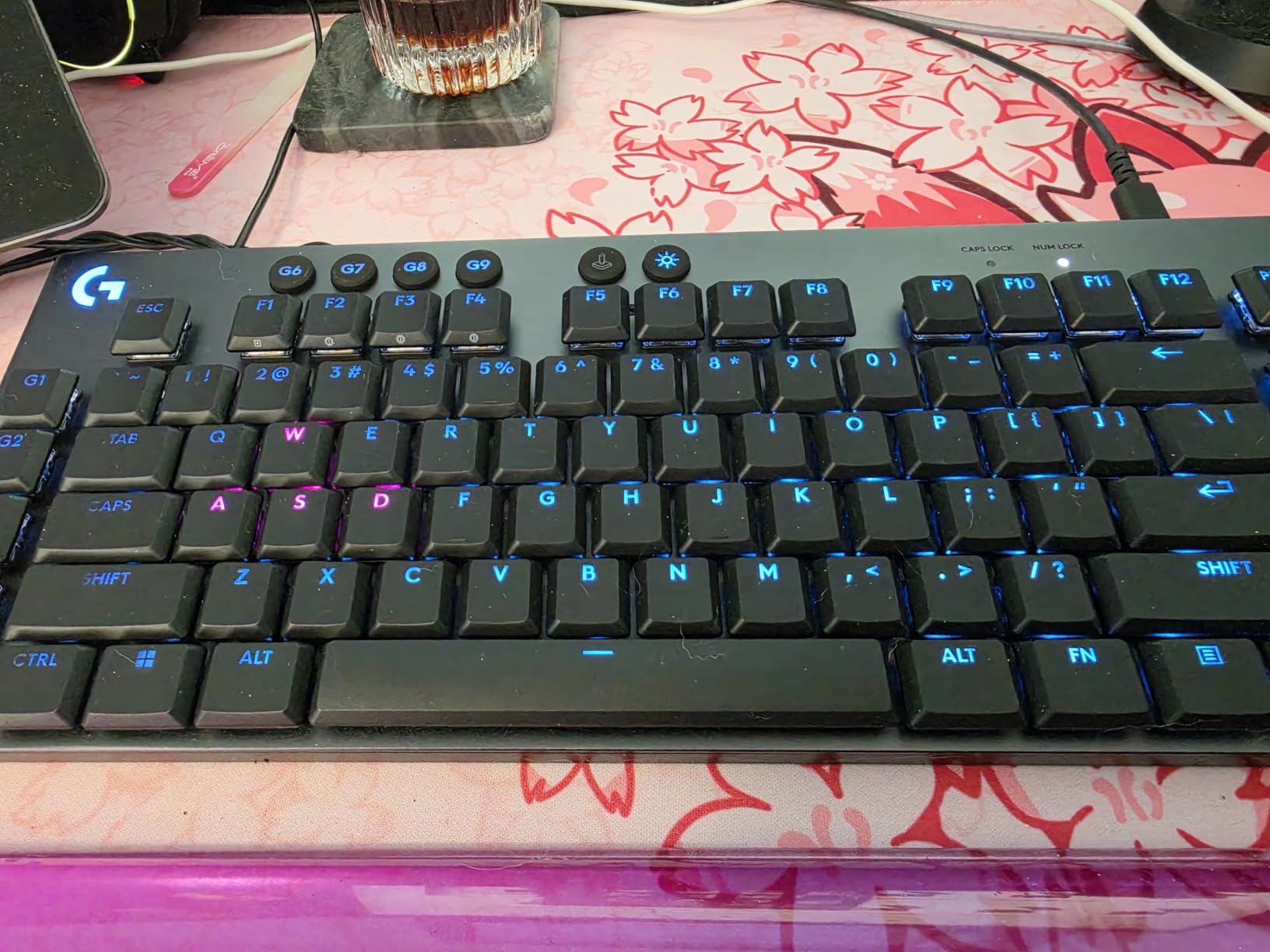 Logitech G915 X Low-Profile Wired Mechanical Gaming Keyboard, Double-Shot PBT Keycaps, Fully Programmable Keys, RGB Lighting, Aluminum Finish, GL Red Linear Switches - PC/Mac customer photo 1
