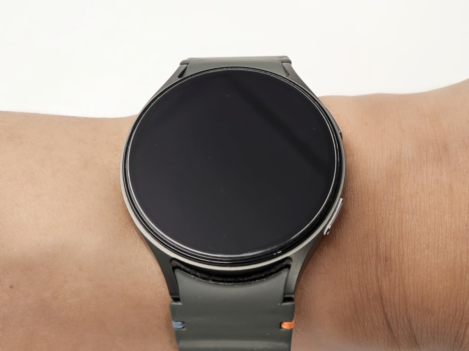 Galaxy Watch 7 40mm Bluetooth AI Smartwatch w/Energy Score, Wellness Tips, Heart Rate Tracking, Sleep Monitor, Fitness Tracker, 2024, Cream [US Version, 1Yr Manufacturer Warranty] customer photo 2