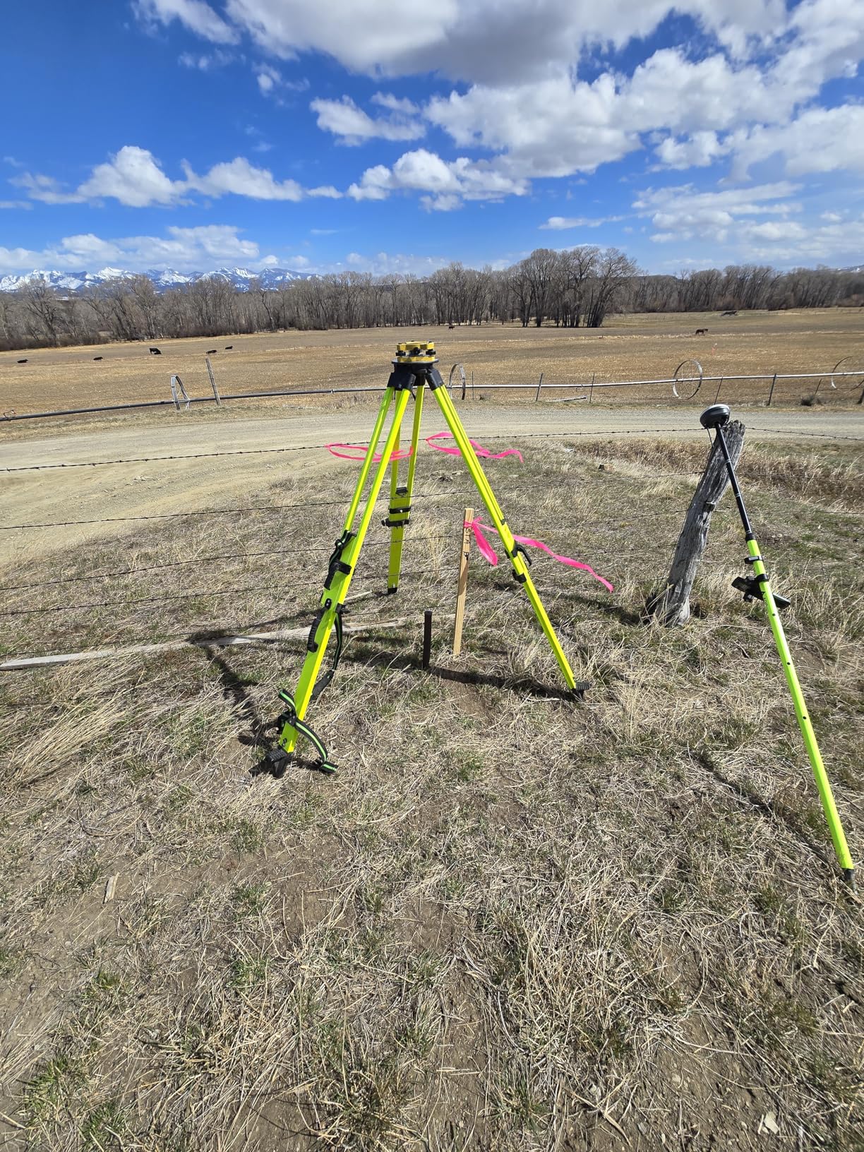 E1 Lite GNSS RTK Surveying Equipment, RTK GNSS GPS with IMU Rover & Base, GPS RTK Handheld Collector with Software, 1cm Accuracy, 1408 Channels, 60 Degree Tilt Survey, 10-15km UHF Range customer photo 2