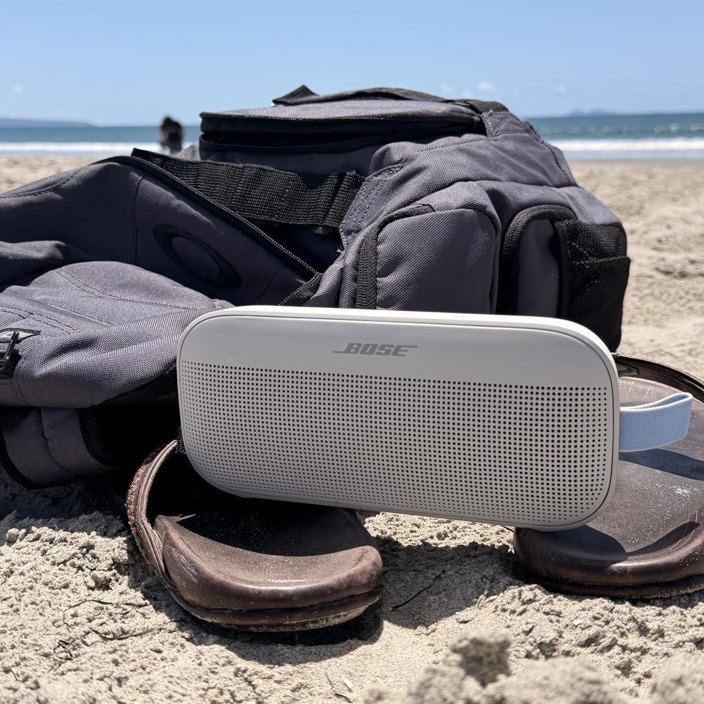 Bose SoundLink Flex Bluetooth Speaker (2nd Gen) - Portable Outdoor Speaker with Hi-Fi Audio, Waterproof and Dustproof, USB-C, Up to 12 Hours Battery Life, Black customer photo 2