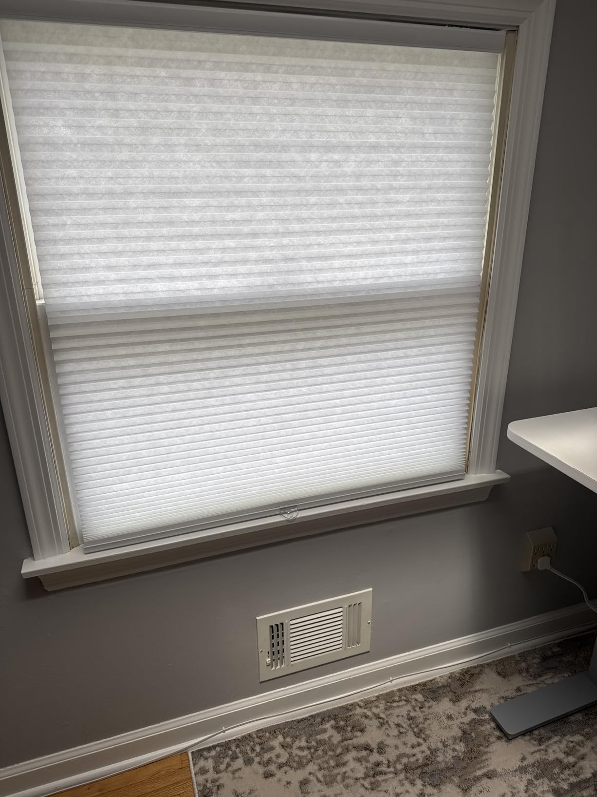 Changshade Cordless Cellular Shades, Motorized Blackout Room Darkening Black Out Honeycomb Blinds for Indoor Windows Bedroom, Pull Down Pleated Accordion Blind Easy Install, Custom Size, White customer photo 2