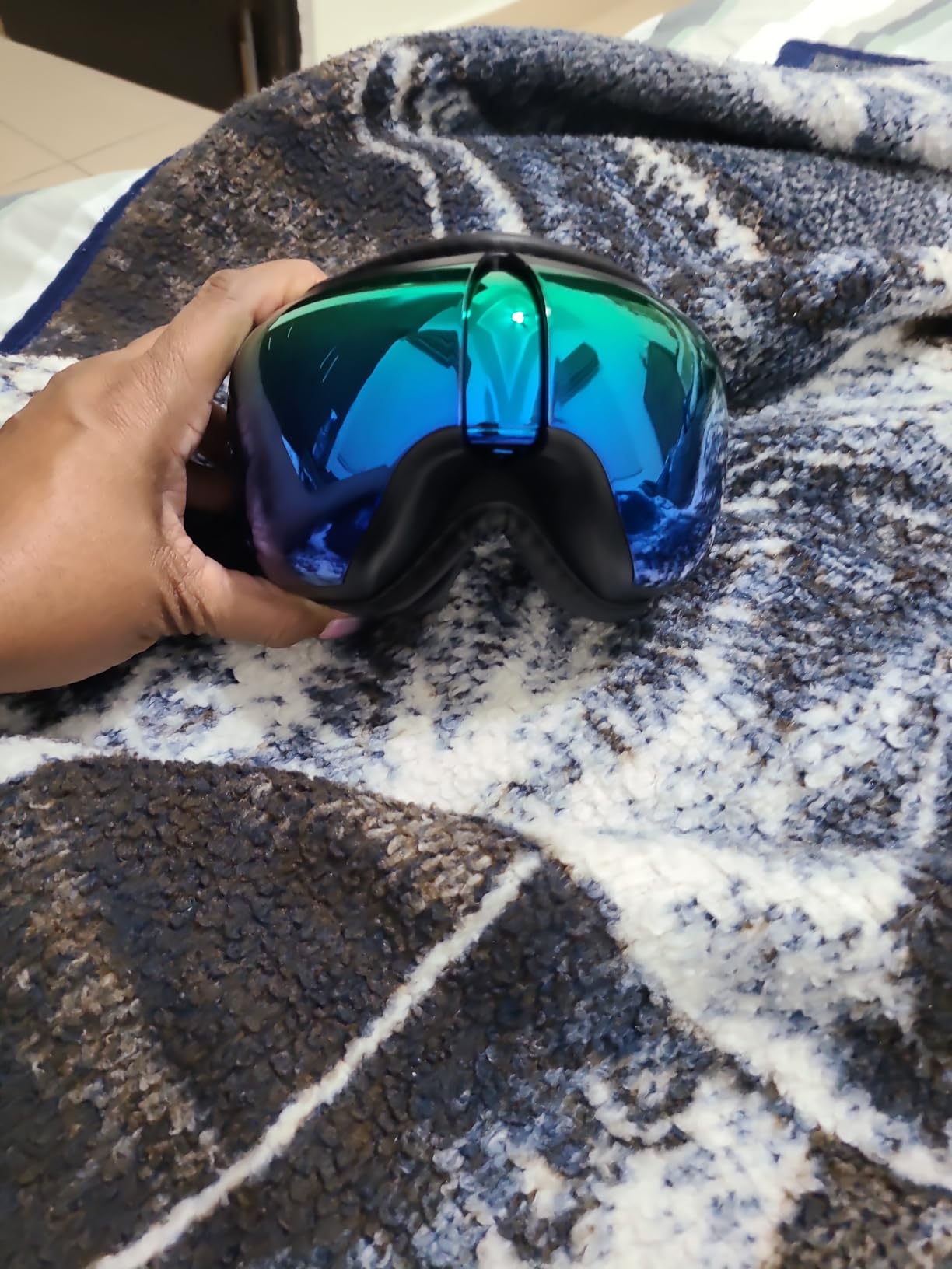 RENPHO Eye Massager with Heat and Cooling Voice Control, FSA Eligible HSA, Massaging Eye Mask for Dry Eyes Head Tension and Stress Relief customer photo 2