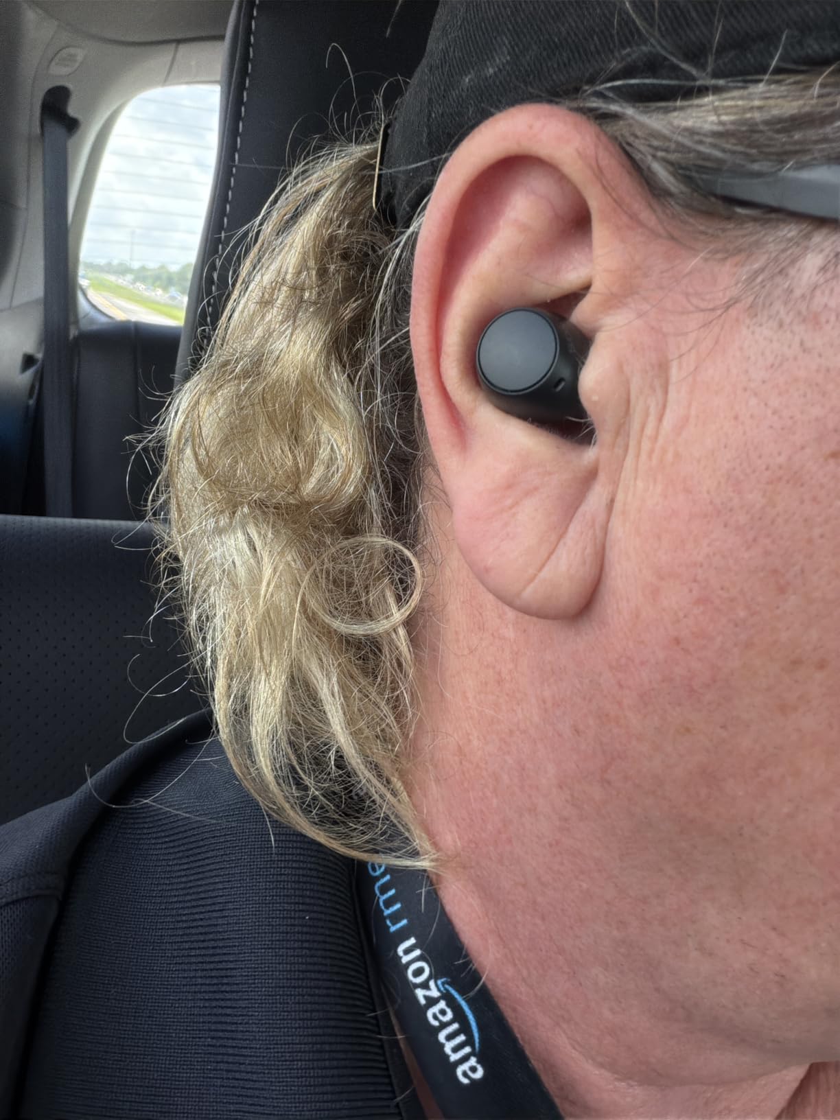 Sony WF-C510 Truly Wireless in-Ear Bluetooth Earbud Headphones with up to 22-Hour Battery, Multipoint-Connection, Mic and IPX4 Water Resistance, Black customer photo 1