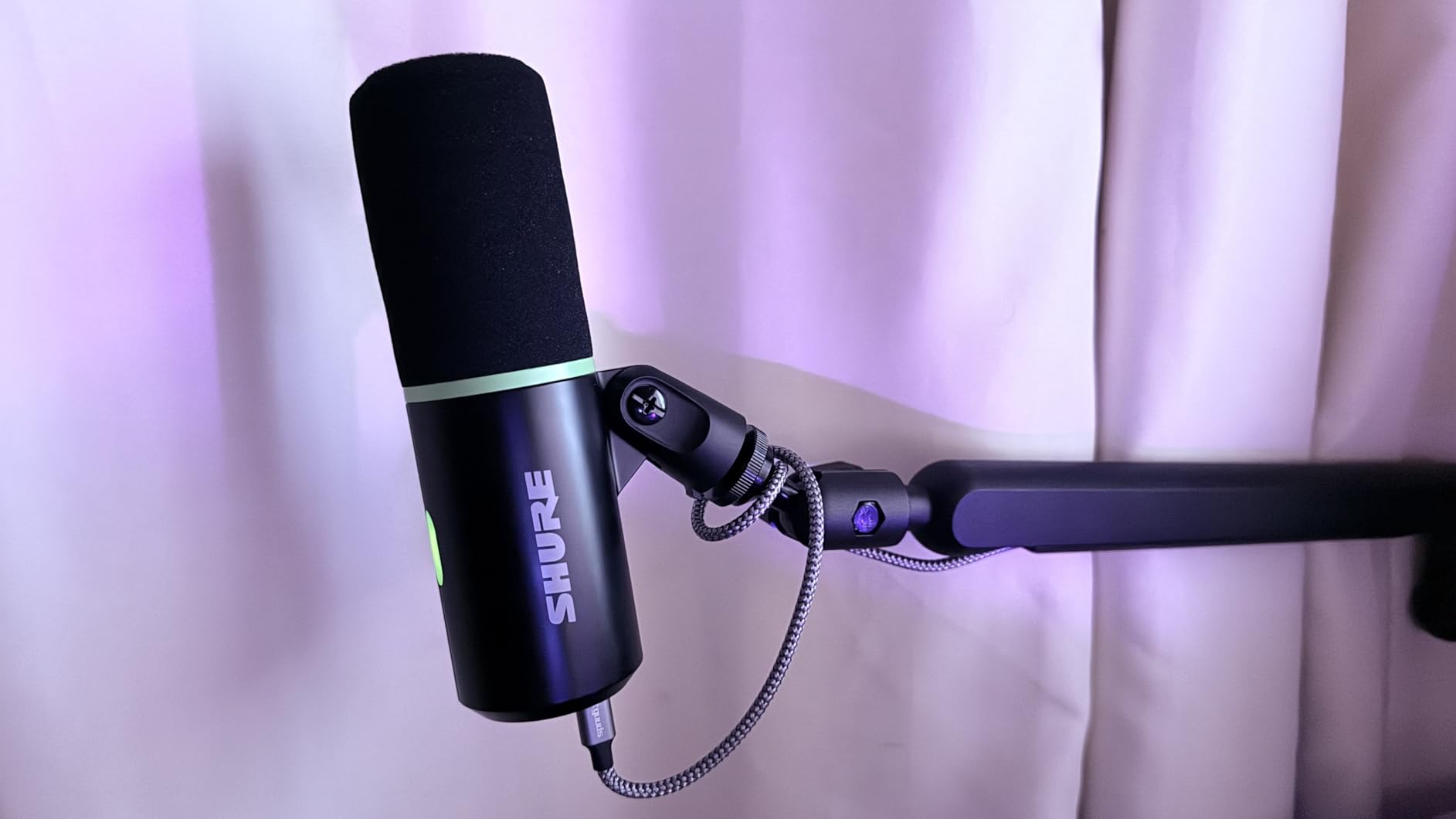 Shure MV6 USB Gaming Microphone for Streaming, Podcasting & Recording - Dynamic USB-C Mic with Voice Isolation, Auto Level Mode, DSP Audio Control & Headphone Monitoring, Black customer photo 2