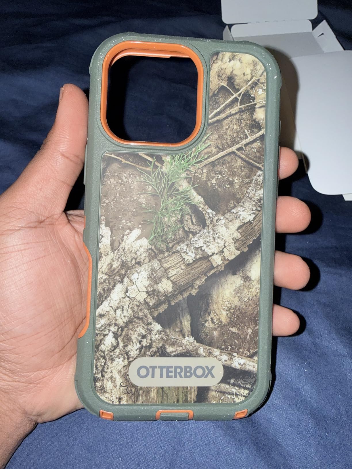 OtterBox iPhone 16 Defender Series Case - Black - Tough, Rugged & Durable iPhone Case, Snaps on MagSafe, Multi-Layer, Impact Absorbing iPhone Case customer photo 1