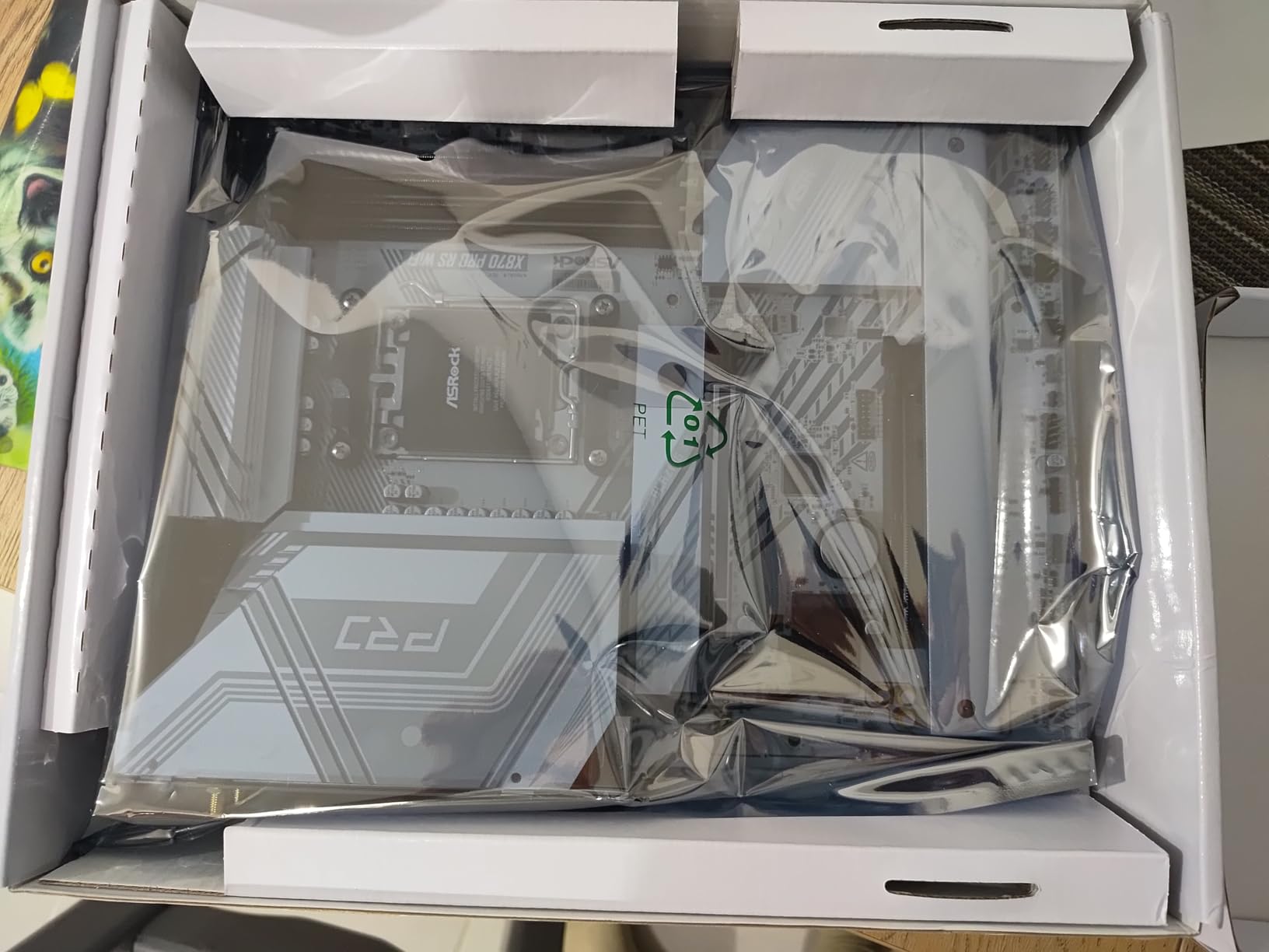 ASRock X870 Pro RS WiFi AMD Ryzen Socket AM5 ATX Motherboard USB4 DDR5 8000 MHz 256 GB SATA3 6.0 Gb/s customer photo 1